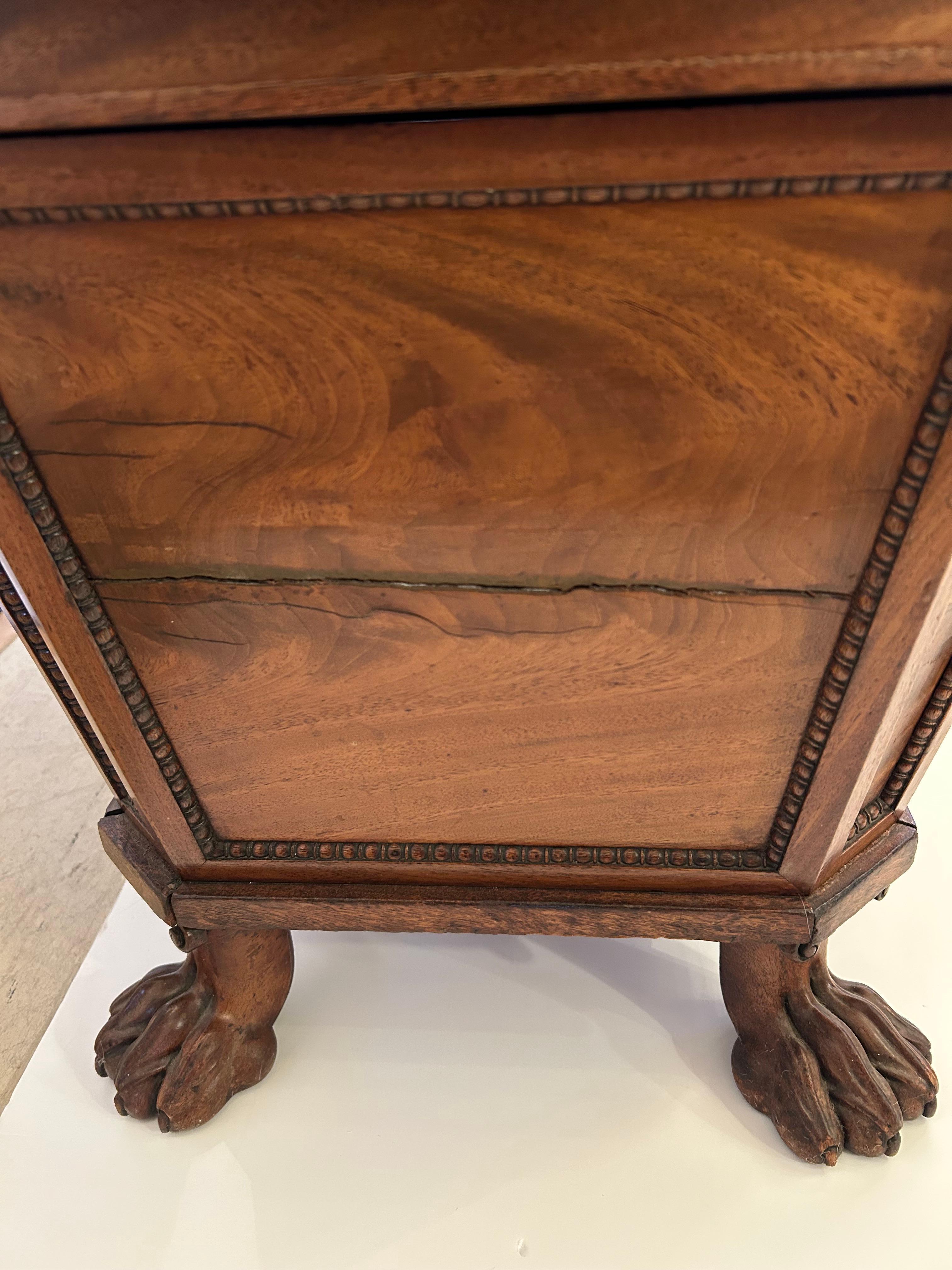 Rare English 19th Century Regency Cellarette Wine Cooler For Sale 6