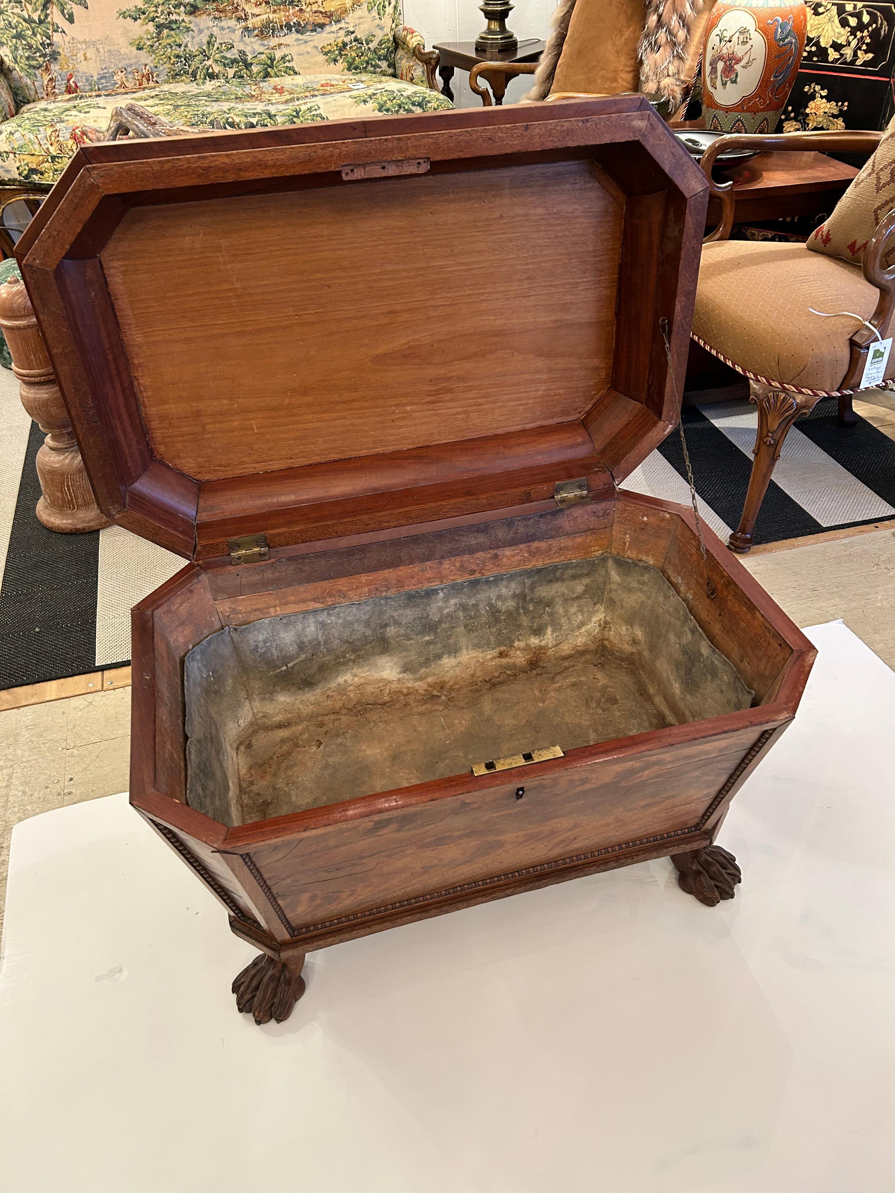 Rare English 19th Century Regency Cellarette Wine Cooler For Sale 9