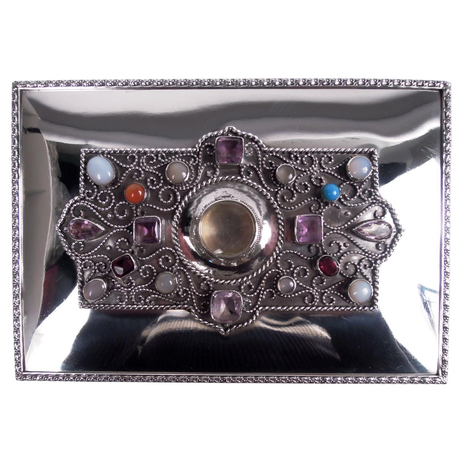Rara caja inglesa eduardiana clásica de plata de ley con joyas, 1908