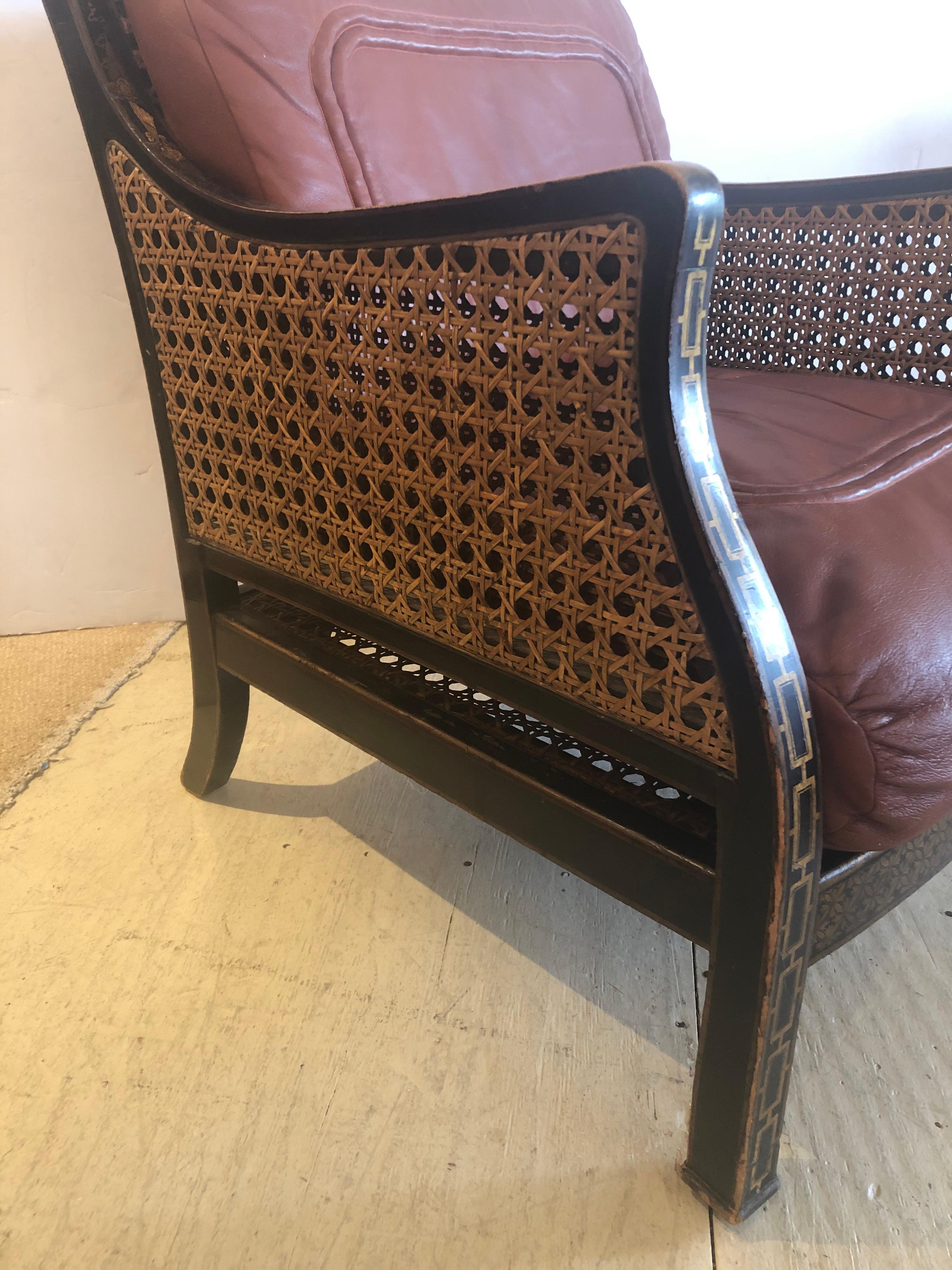 Rare fauteuil Chinoiserie anglaise Regency à double cannage avec coussins en cuir en vente 4