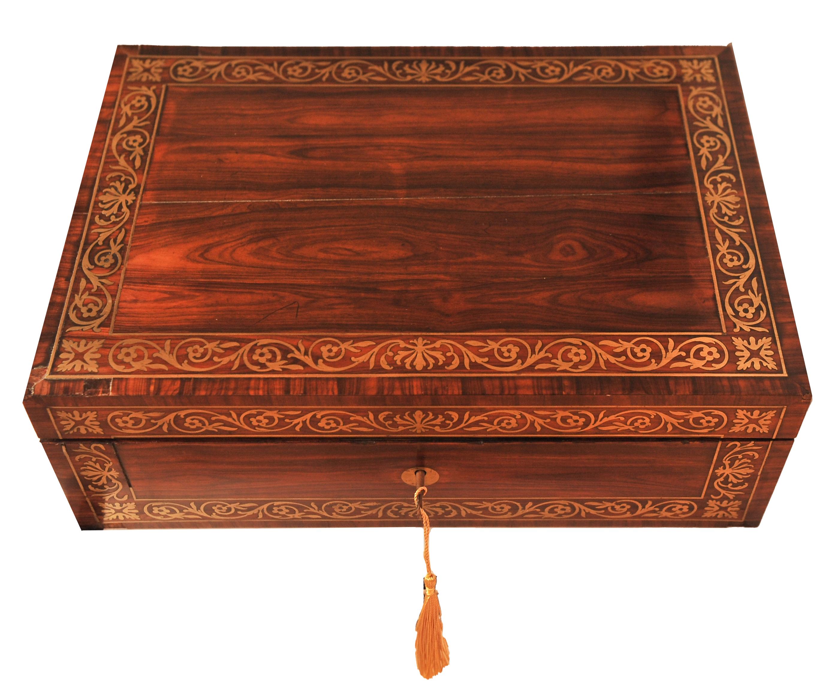 Raro tavolo da scrittura inglese Regency con finiture in ottone decorativo di Wells & Lambe in vendita 7