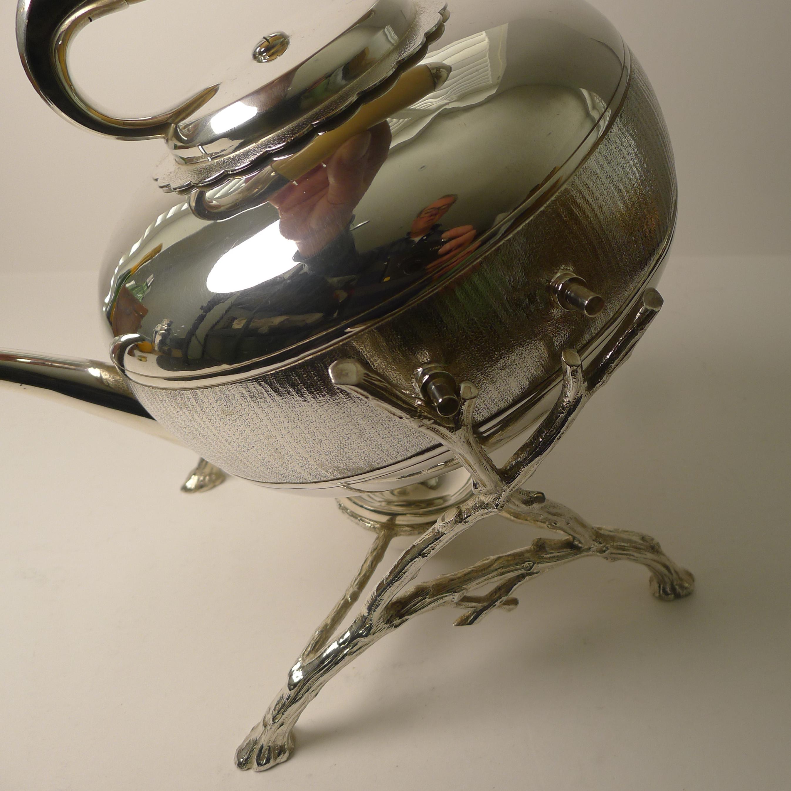 Rare English Victorian Spirit Kettle, Curling c.1890 In Good Condition In Bath, GB