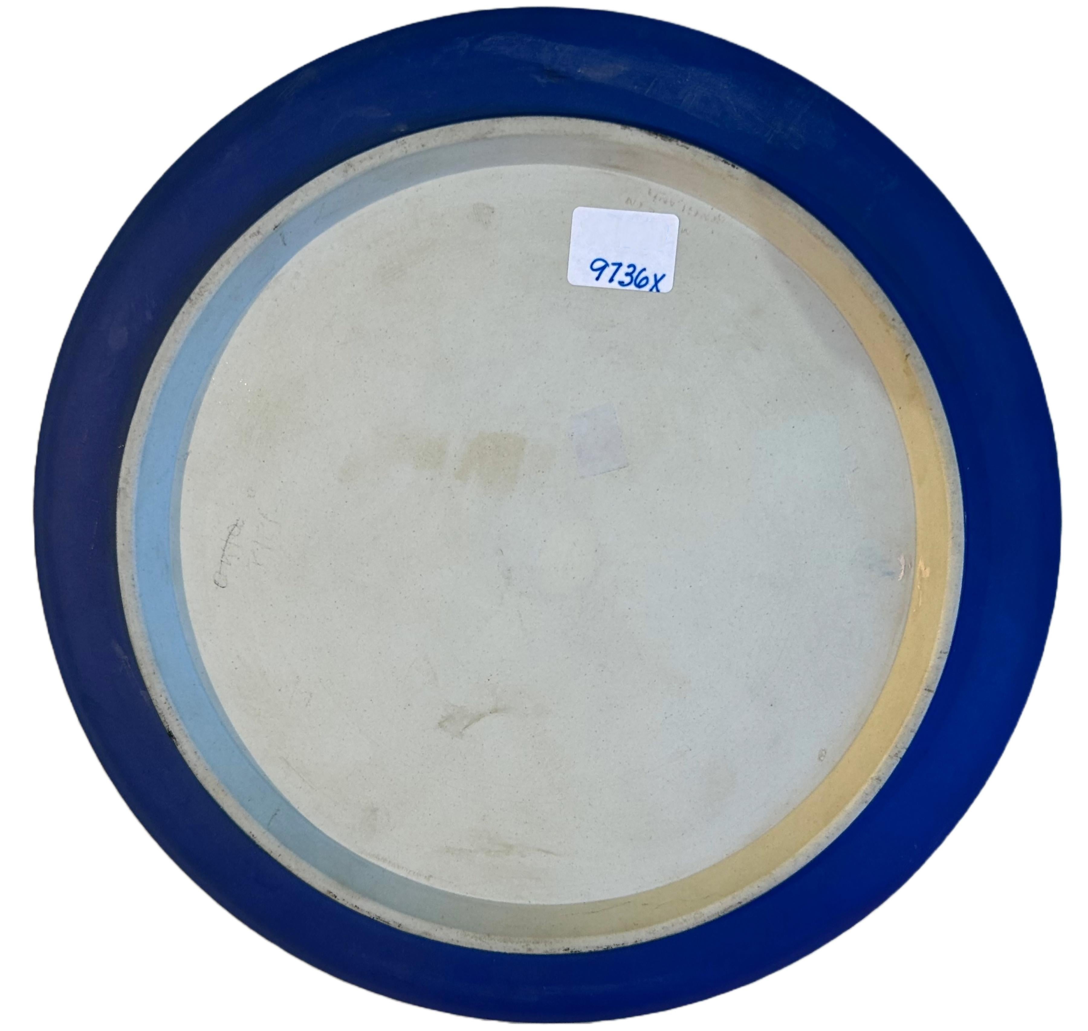 XIX secolo Rara insalatiera inglese Wedgewood Jasperware blu e bianca con bordo in argento in vendita