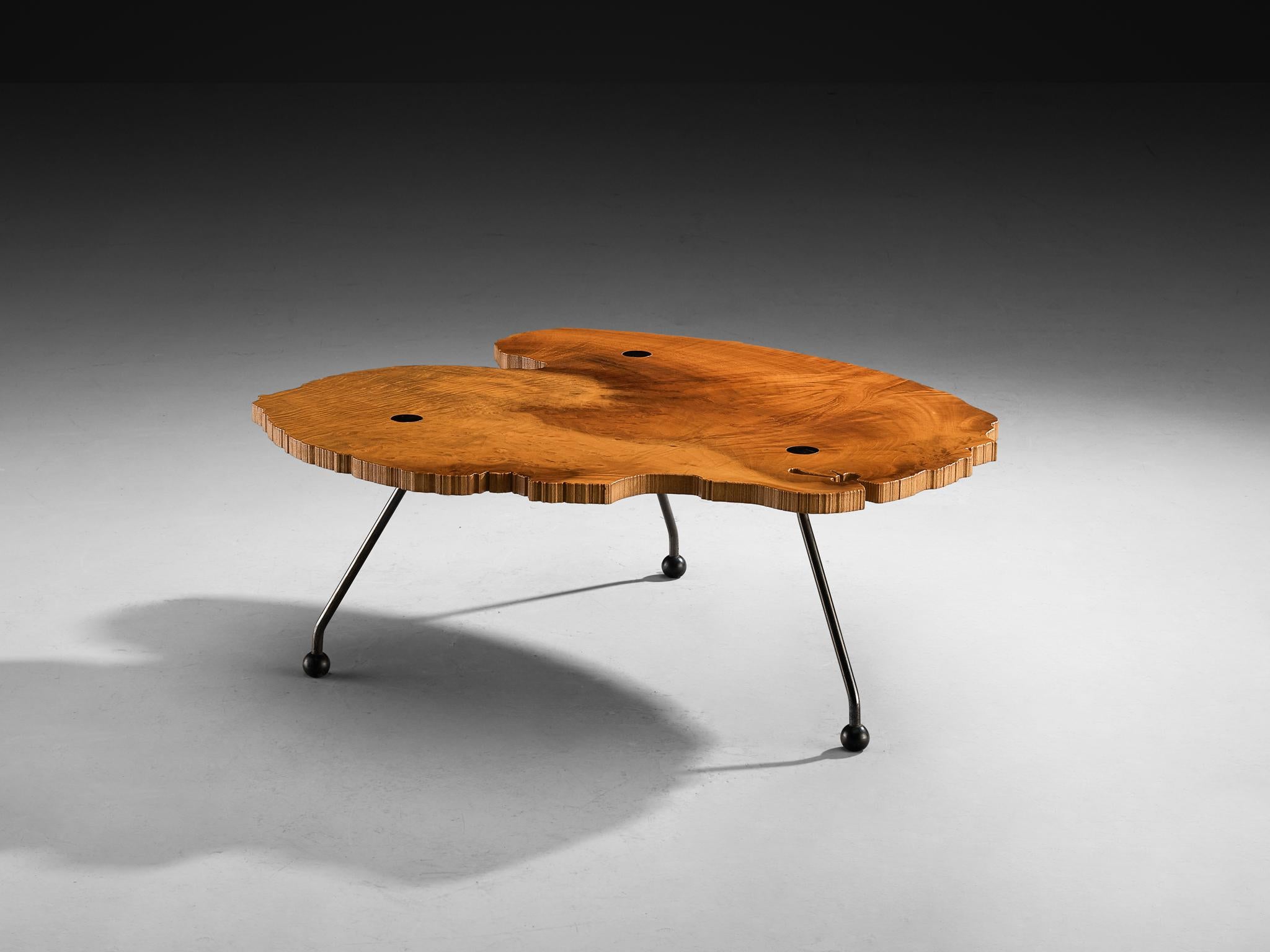 Postmoderne Rare table basse Enzo Testa for Bernini en ronce de noyer et acier en vente