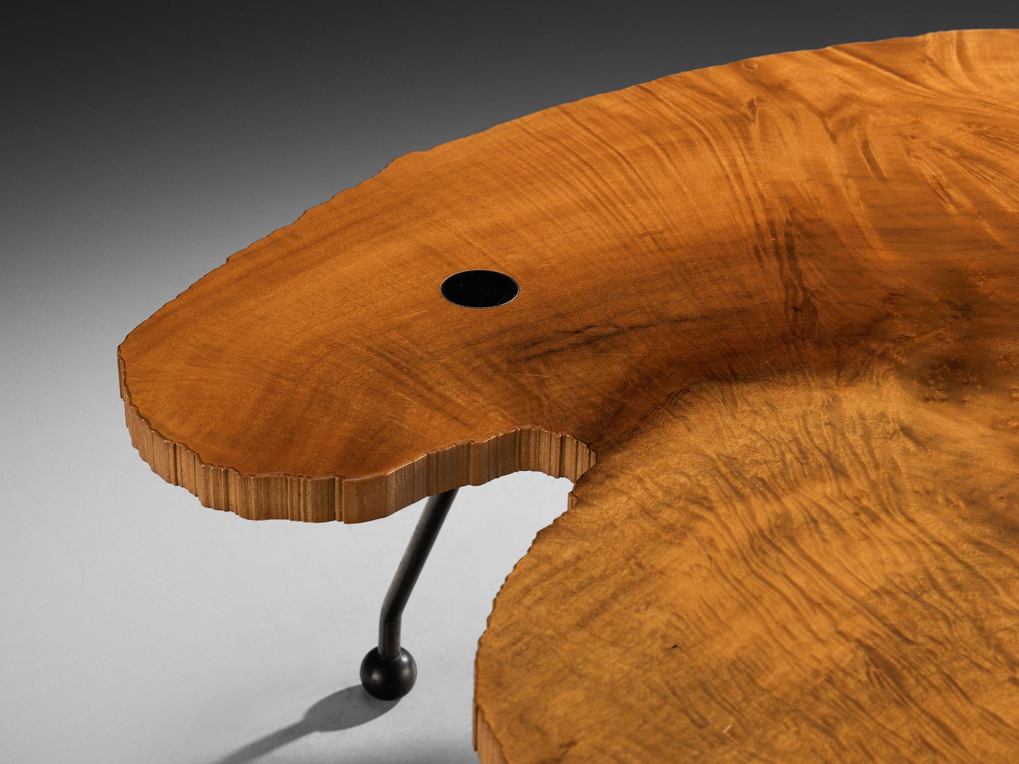 italien Rare table basse Enzo Testa for Bernini en ronce de noyer et acier en vente