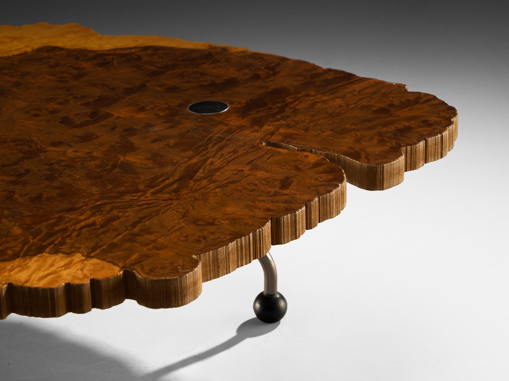 Rare table basse Enzo Testa for Bernini en ronce de noyer et acier Bon état - En vente à Waalwijk, NL
