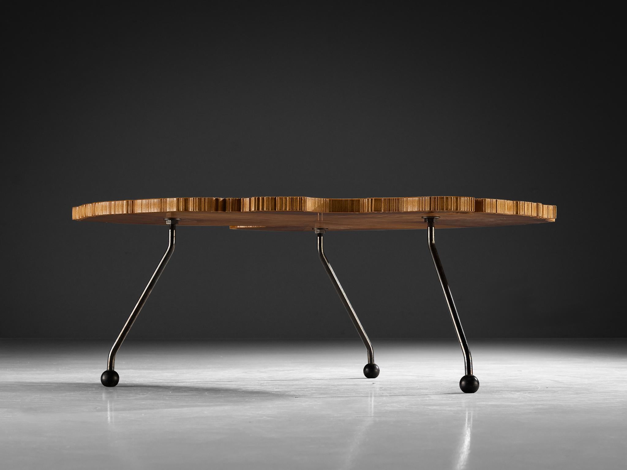 Rare table basse Enzo Testa for Bernini en ronce de noyer et acier en vente 1