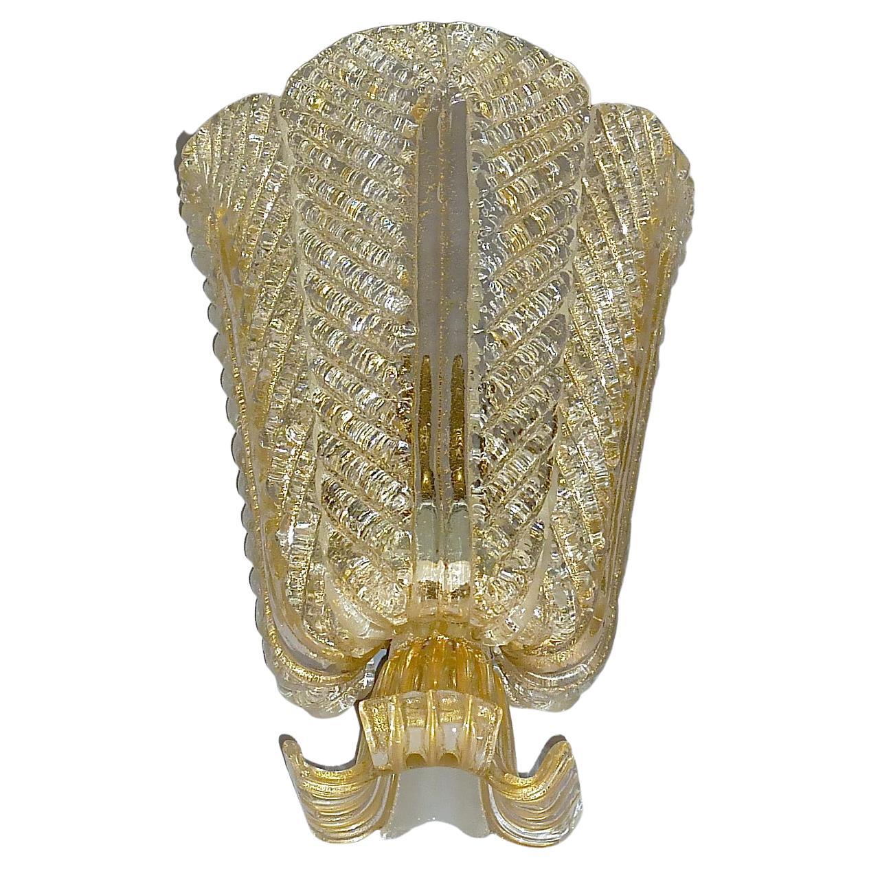 Seltene Ercole Barovier Toso-Wandleuchterlampe mit Blumenblatt aus Gold-Muranoglas im Art déco-Stil