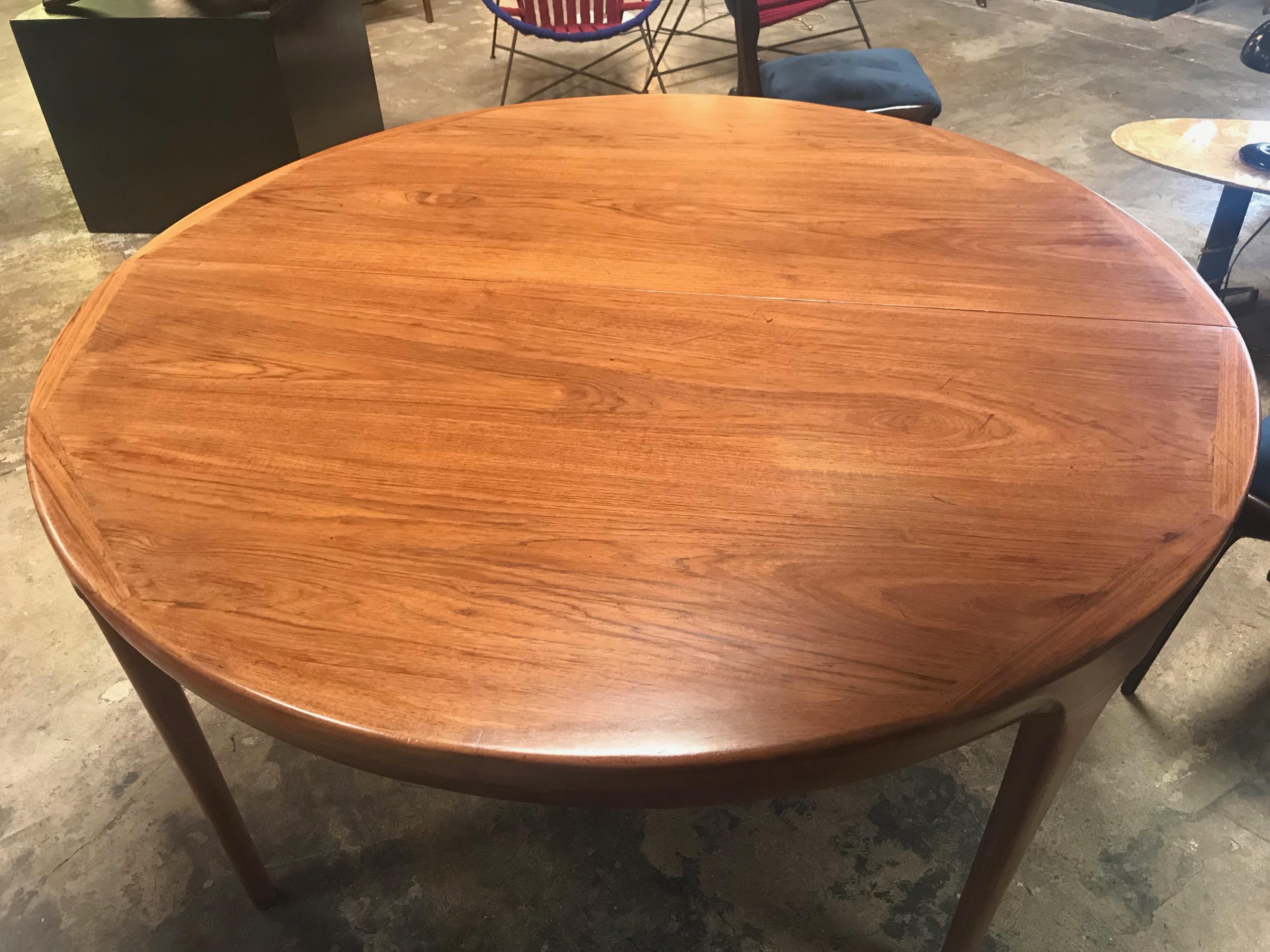 Teck Rare table moderne danoise Erik Worts, années 1960 en vente