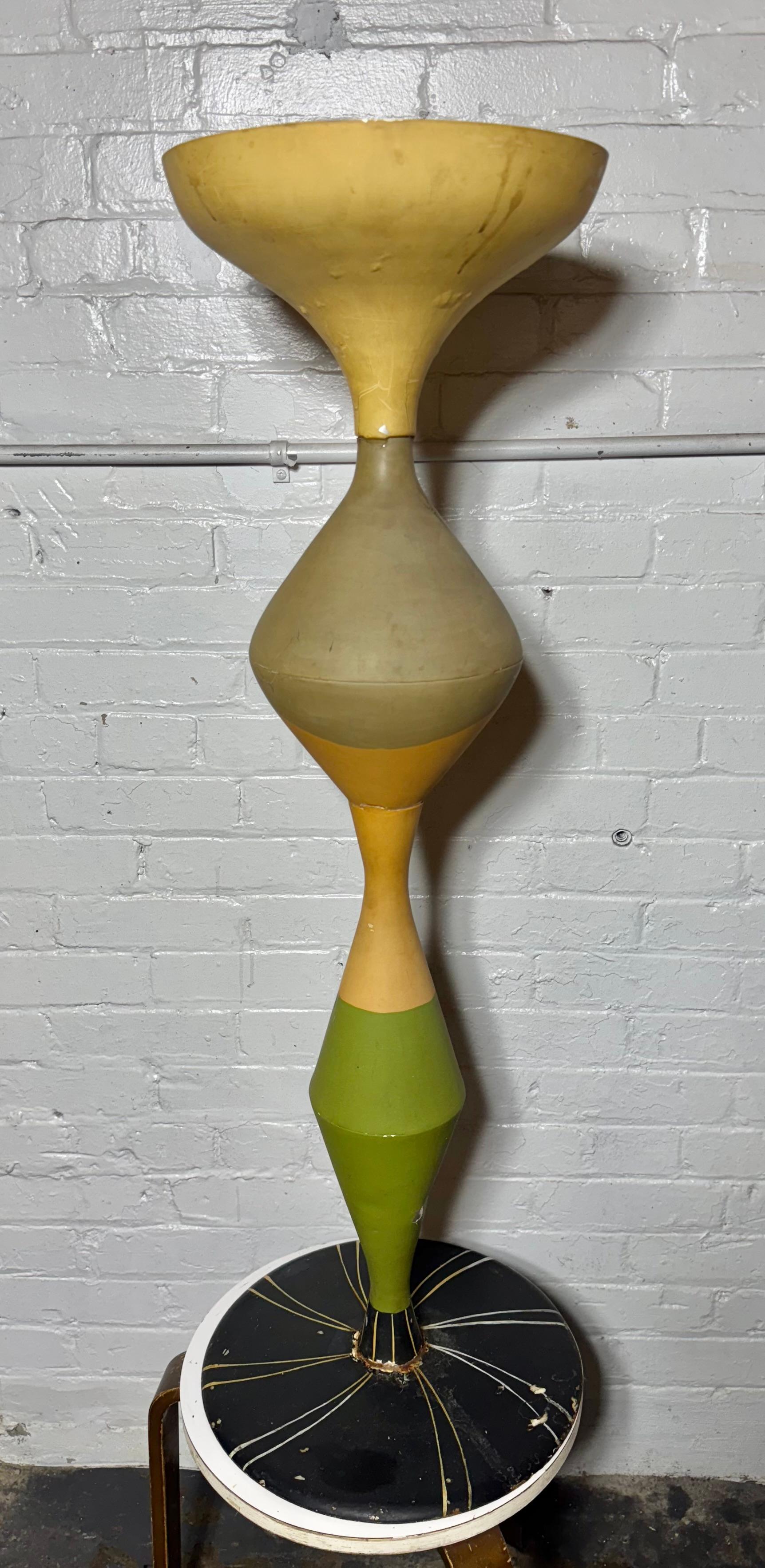 Rara jardinera Erwine & Estelle Laverne Golliwog, 1961 /  Diseño Modernista Clásico Aluminio