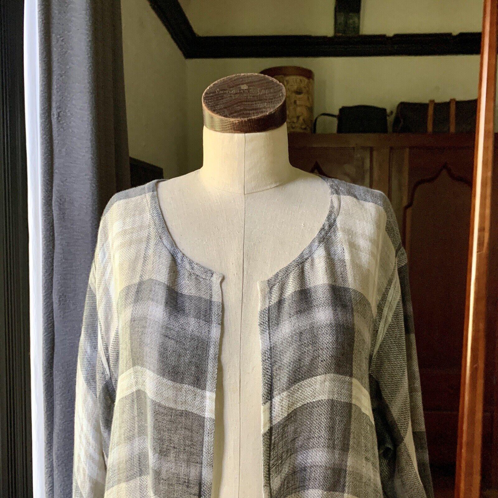 Rare ESKANDAR 3/4 Length Side Pleated Round Neck Coat Gauze LINEN Check Sz 1 In New Condition For Sale In Asheville, NC