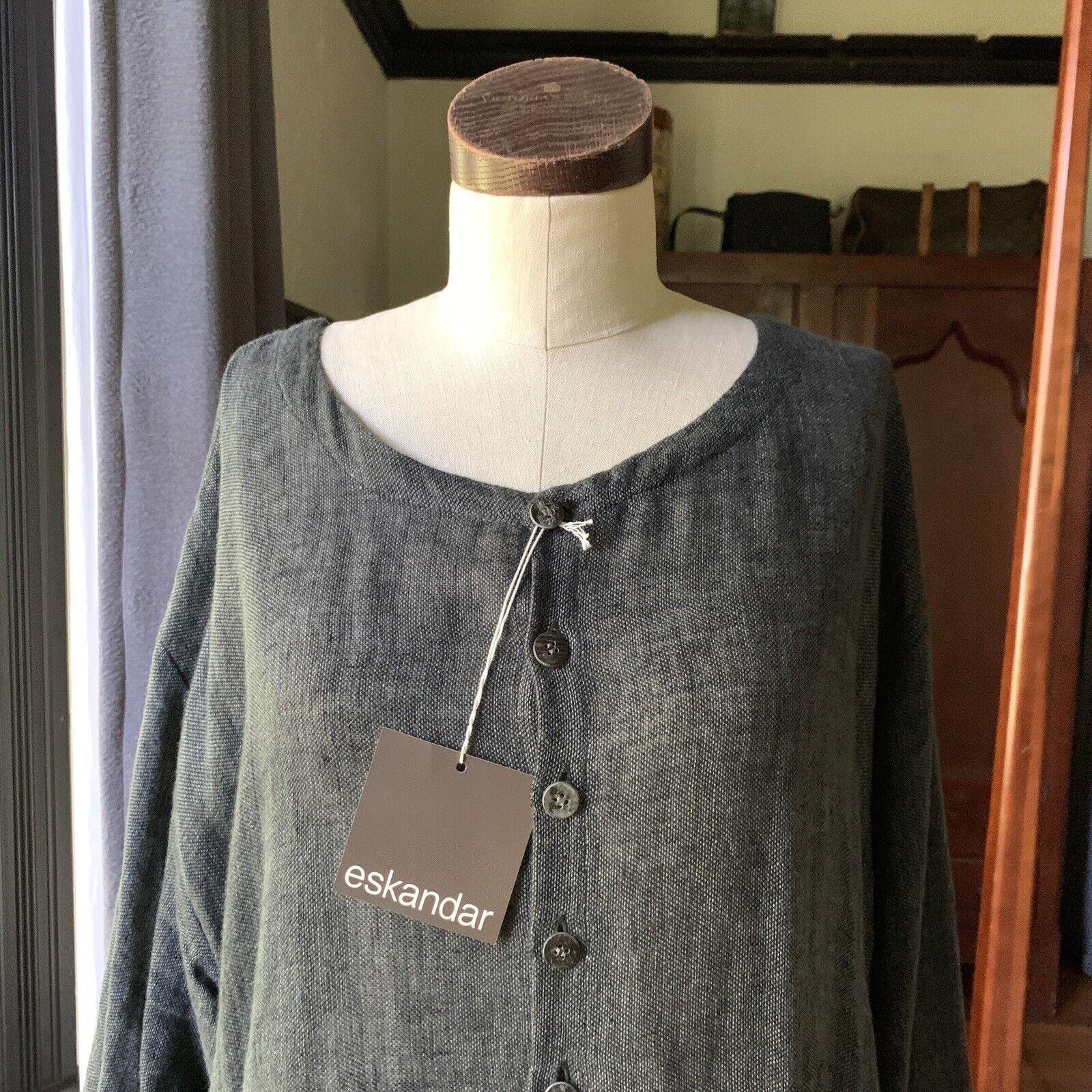 Rare ESKANDAR Delave Linen Gauze Round Neck Coat Pleating ELEPHANTDARK NWT SZ 1 In New Condition For Sale In Asheville, NC