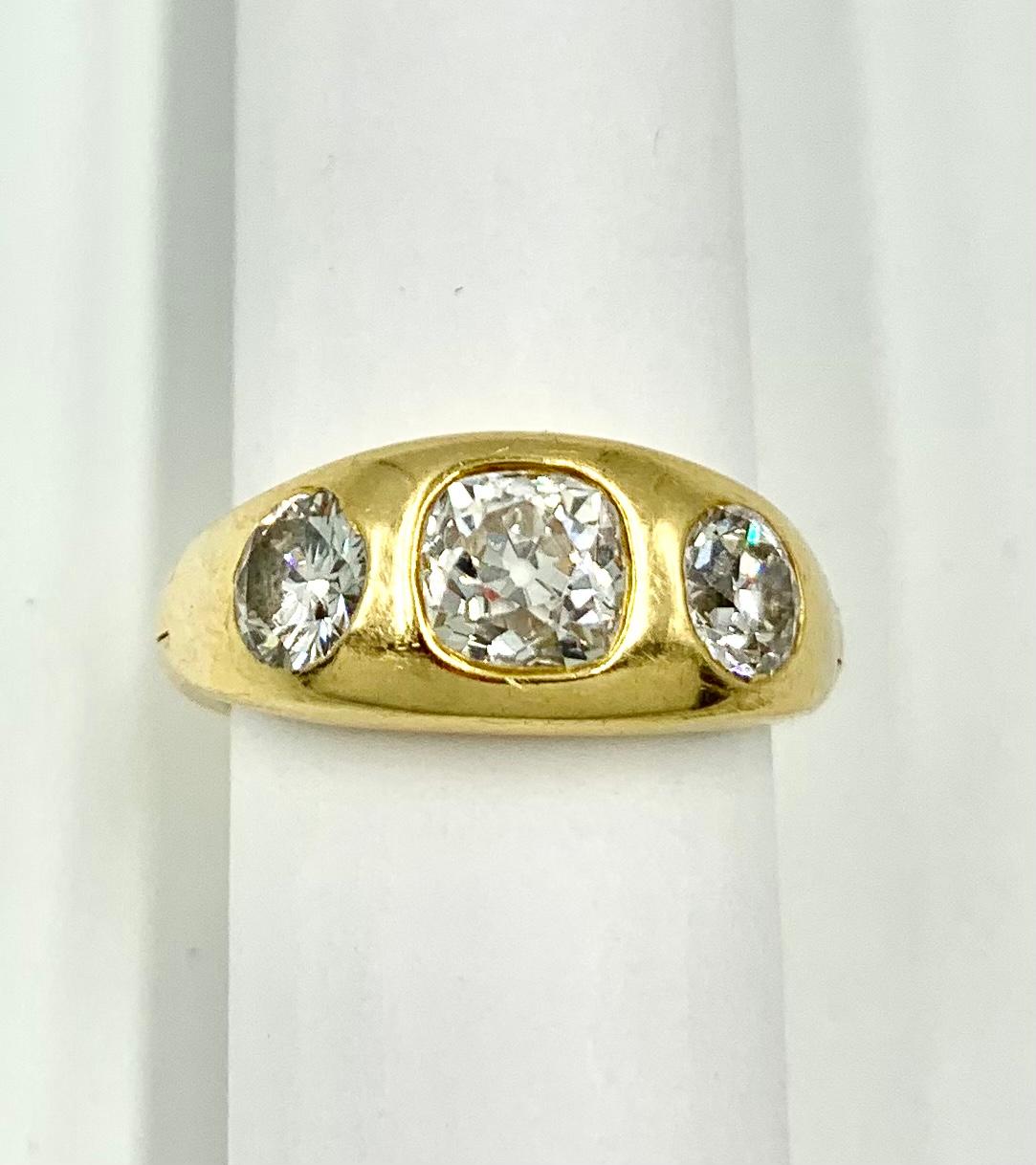 Rare Estate 1.75 TCW Diamond 14K Gold Three Stone Expandable Hinged Gypsy Ring 3