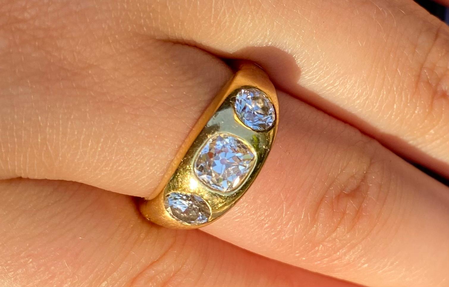 Seltener erweiterbarer Zigeunerring mit drei Steinen, Estate 1,75 TCW Diamant 14K Gold mit Scharnier 9