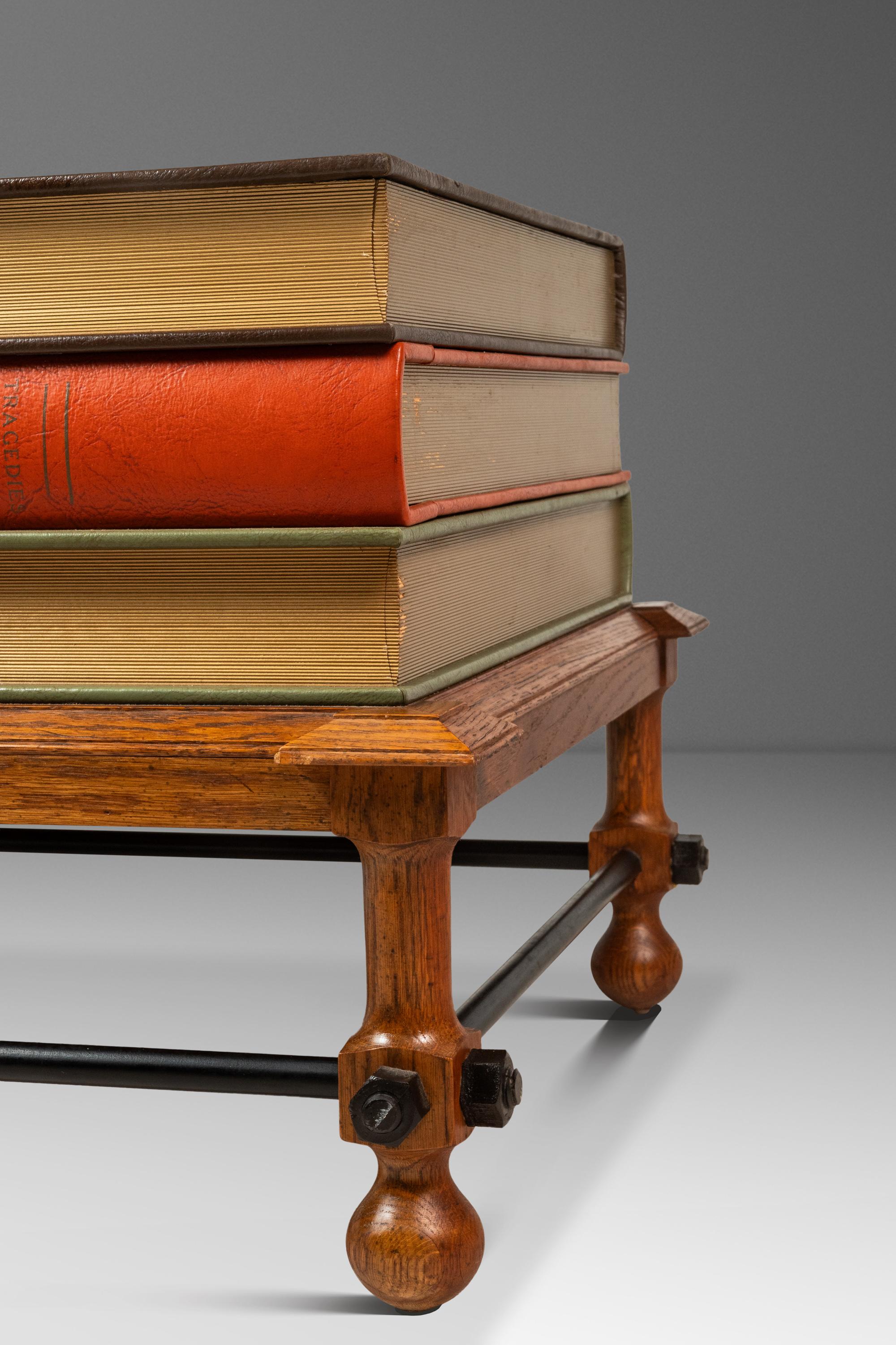 Rara mesa de centro de falso libro 