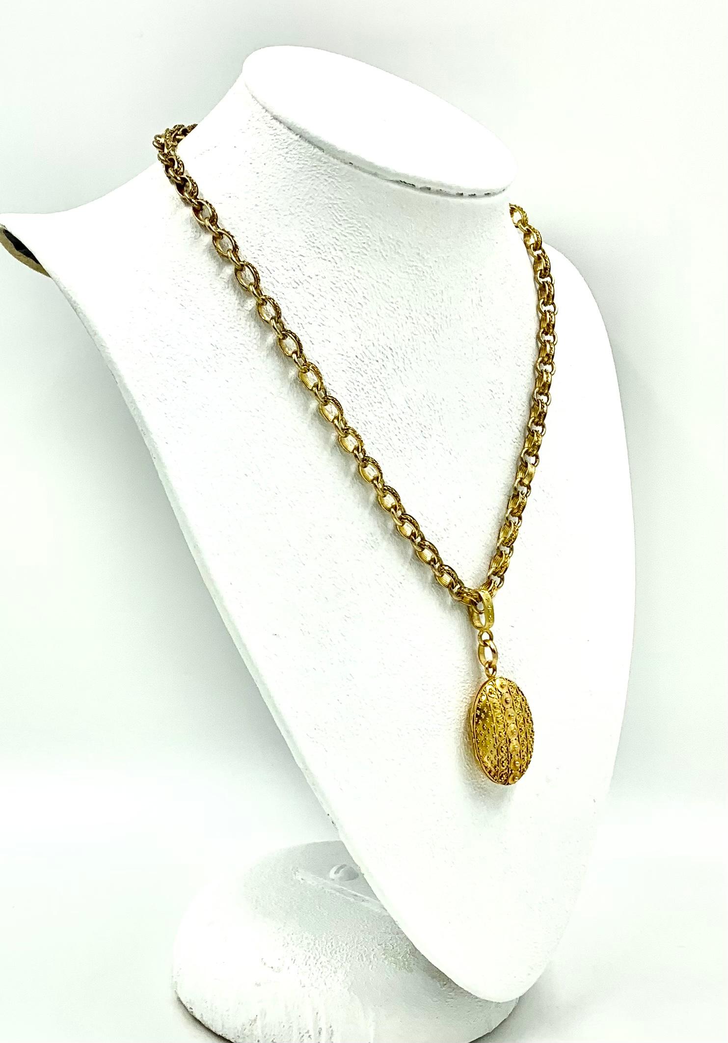 Rare Etruscan Revival 18K Gold Locket Necklace attr. Eugene Fontenay, Paris 1870 For Sale 3