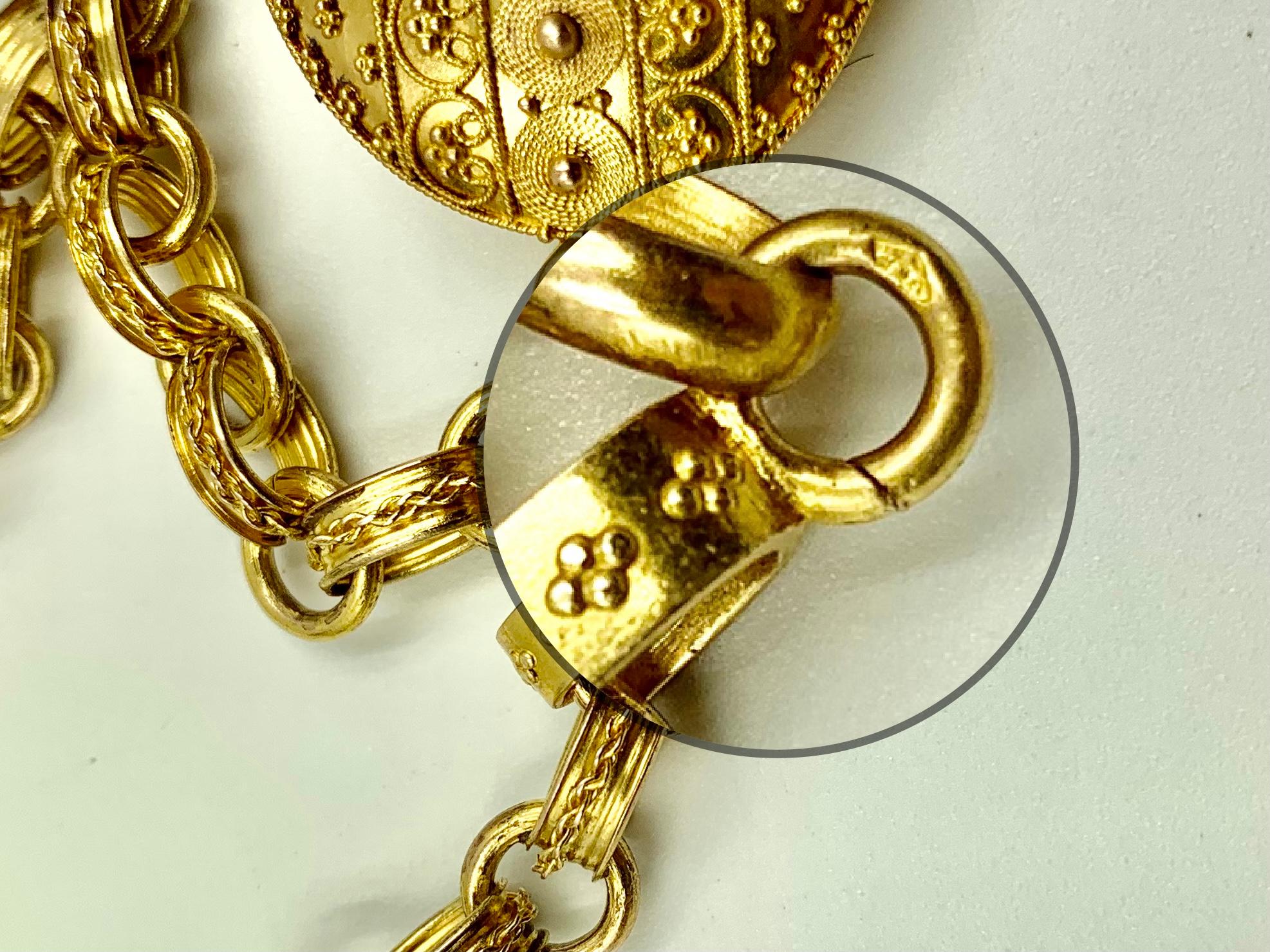 Seltene etruskische Revival 18K Gold Medaillon Halskette attr. Eugene Fontenay, Paris 1870 im Zustand „Gut“ im Angebot in New York, NY