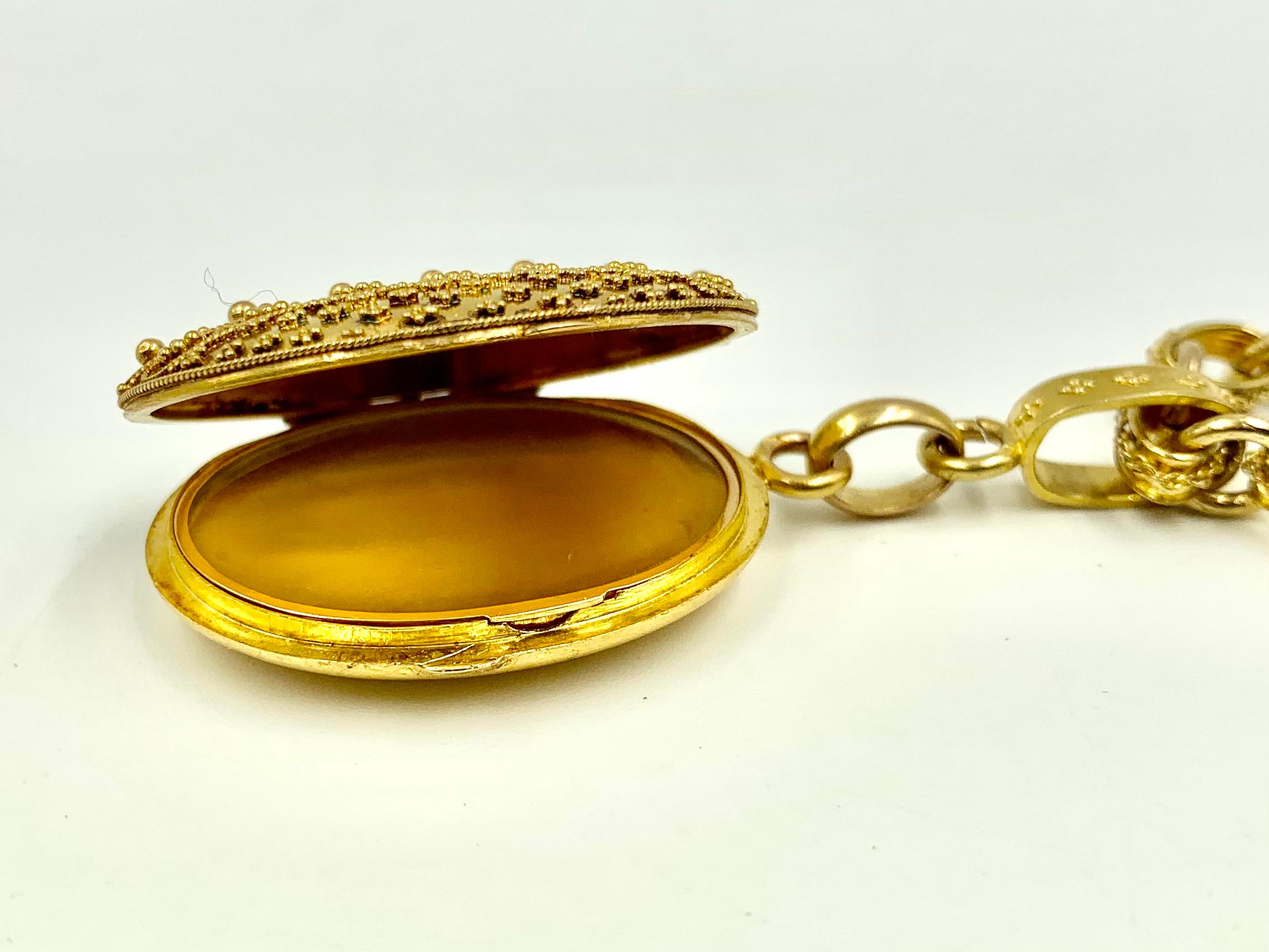 Seltene etruskische Revival 18K Gold Medaillon Halskette attr. Eugene Fontenay, Paris 1870 für Damen oder Herren im Angebot
