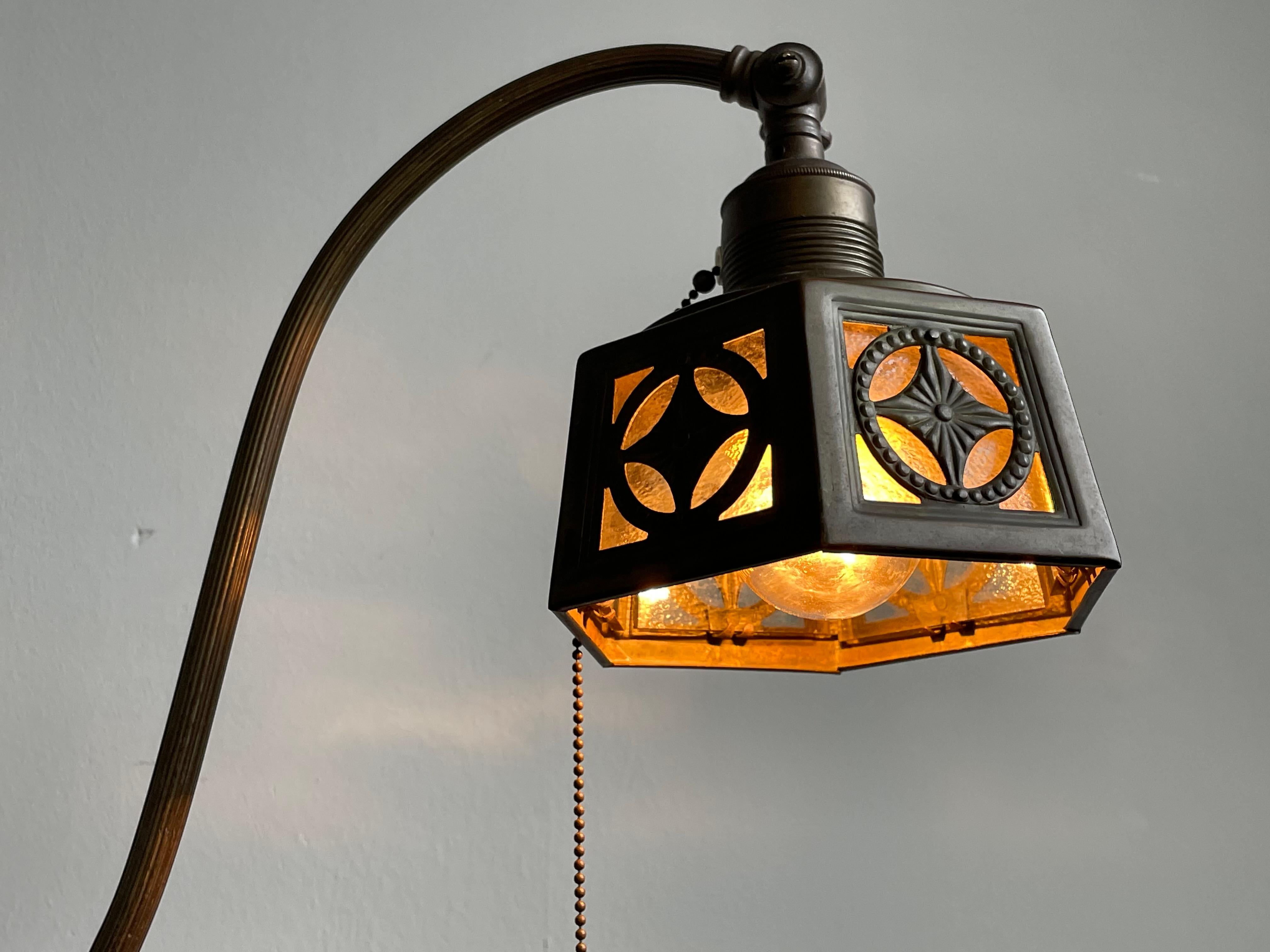 1910 lamp