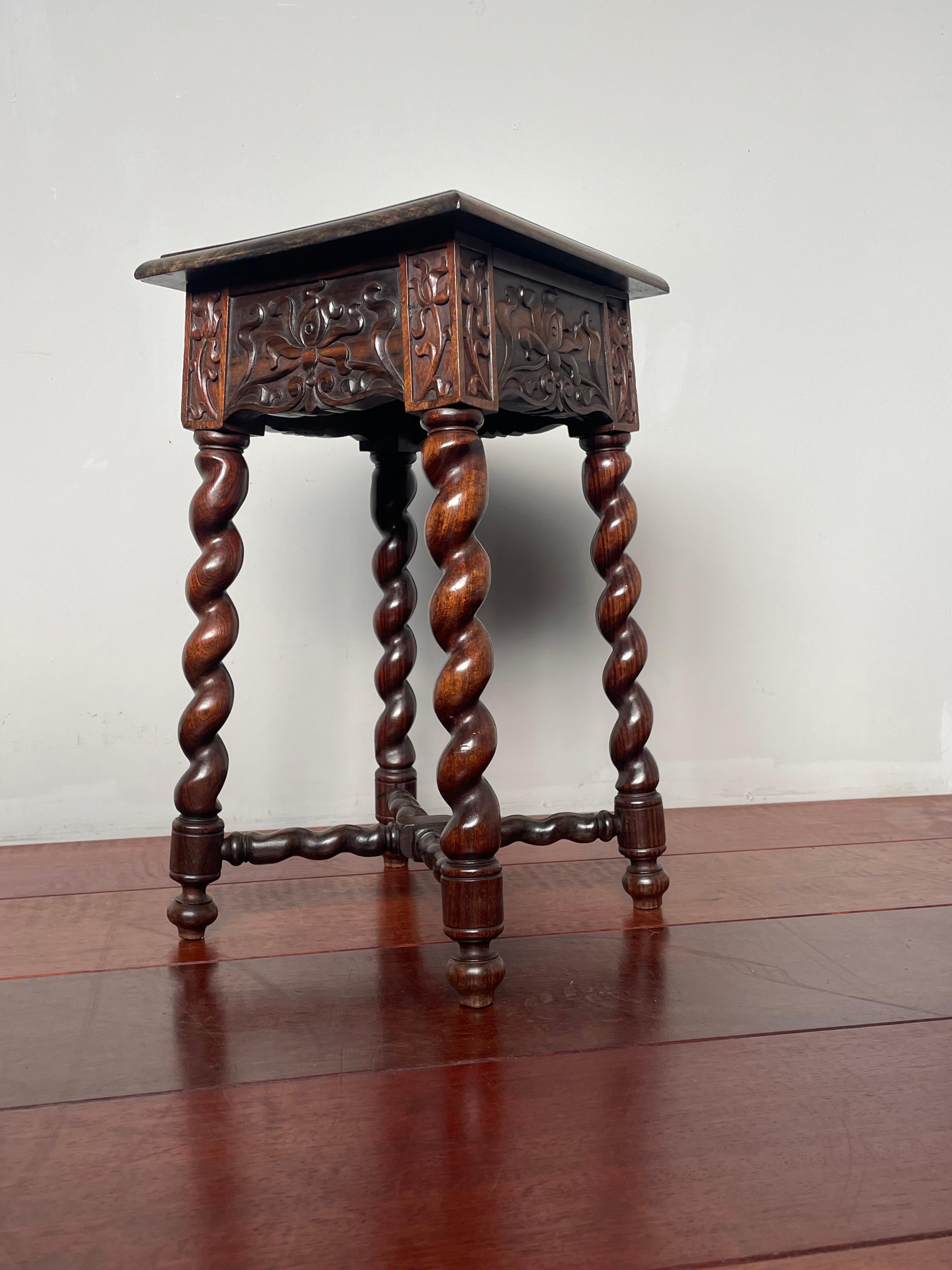 Rare and practical small table, made of beautiful and very expensive wood.

This very rare table could be the perfect finish to a small area that can do with a real style upgrade. Ever since we started selling antiques we have been looking for