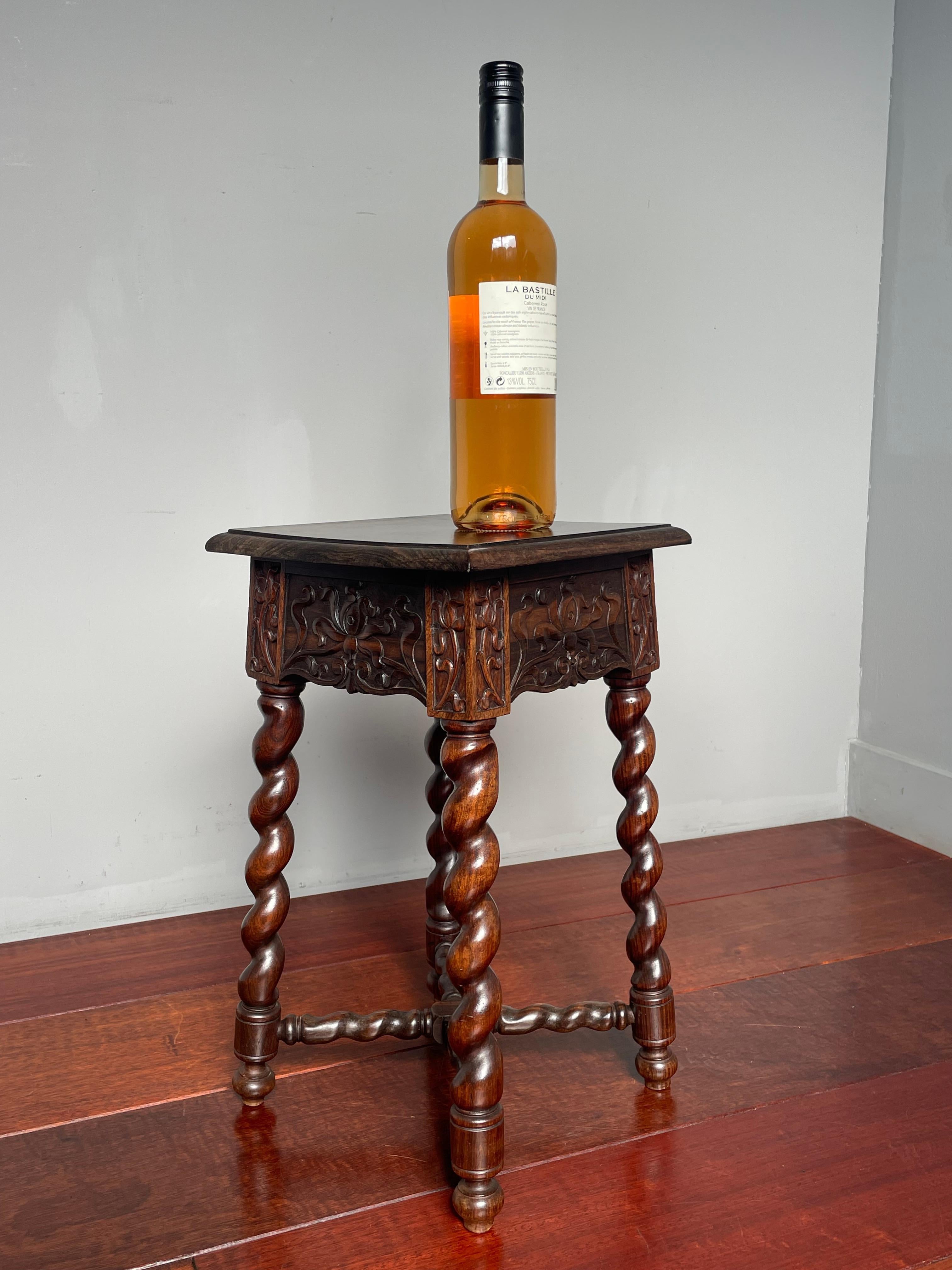 Rare & Exclusive Antique Dutch Colonial Coromandel Wooden End or Side Table In Good Condition In Lisse, NL