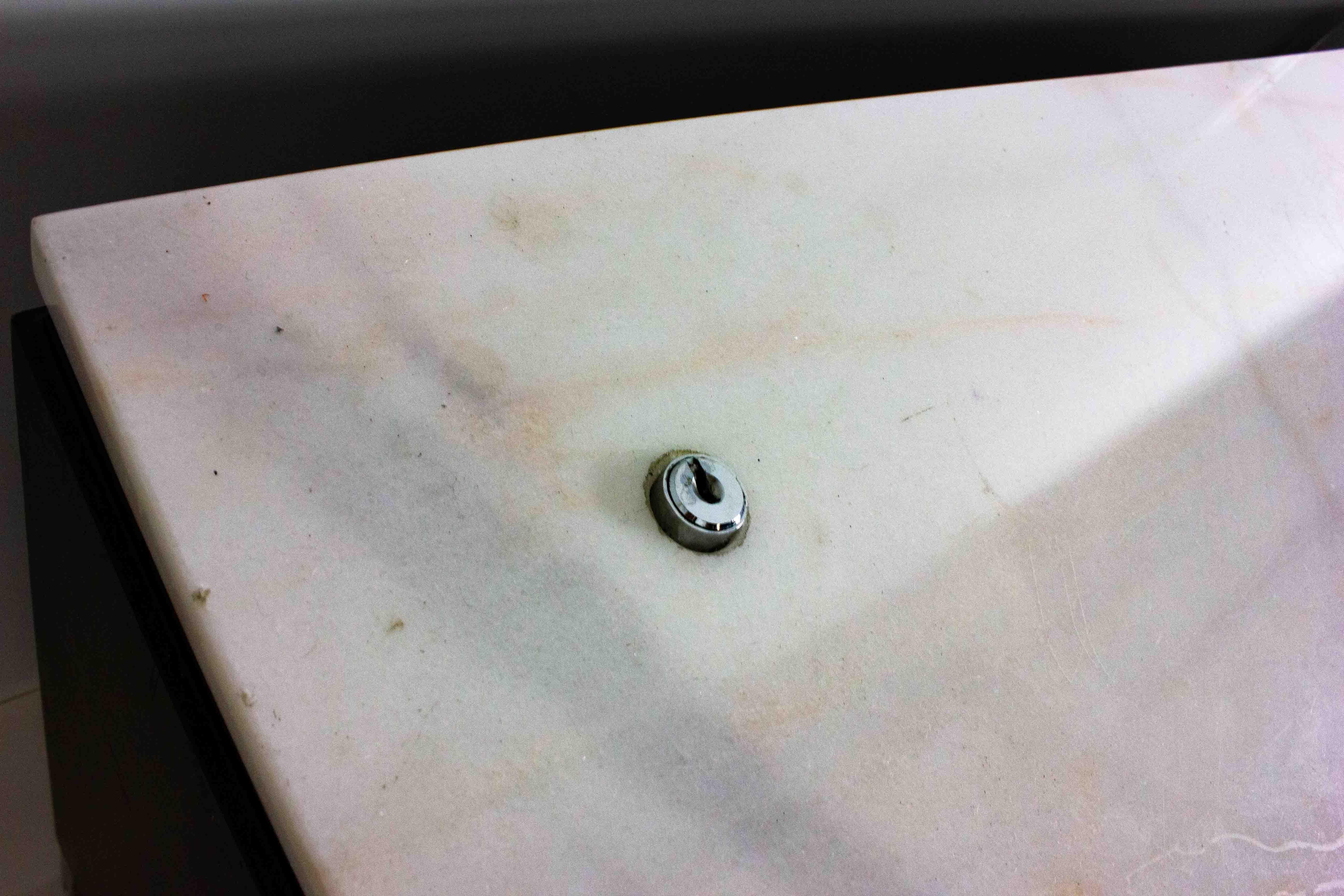 Rara credenza direzionale di Florence Knoll in marmo rosa d'aurore, anni '60 in vendita 3