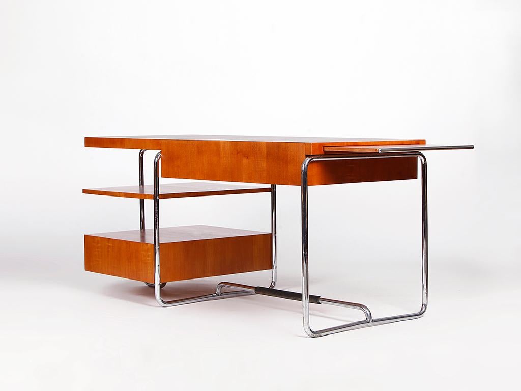 Rare Executive Tubular Steel Desk by Mücke-Melder, 1930s In Excellent Condition For Sale In Wien, AT