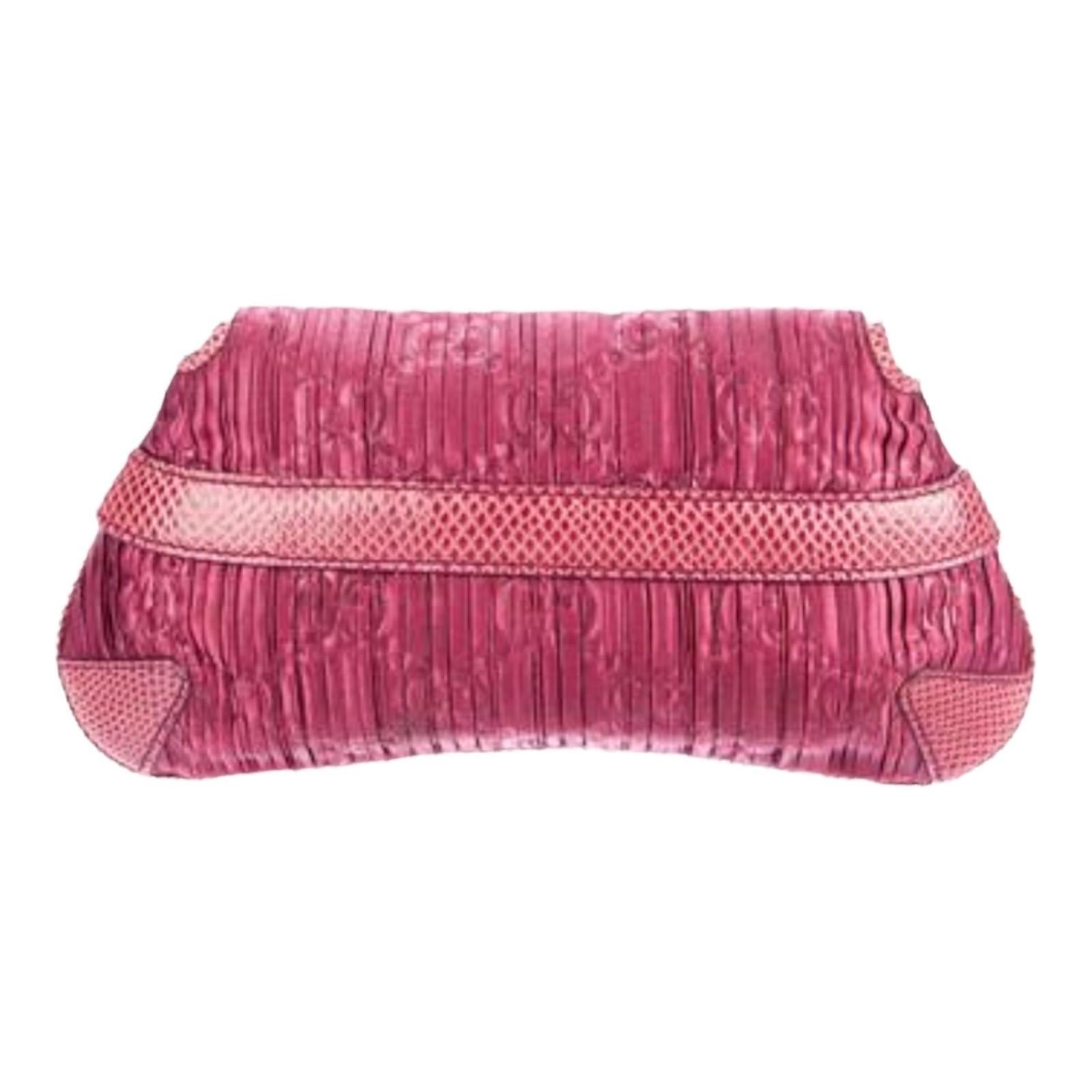 Women's Exotic GUCCI GG Monogram Logo Satin Pink Barbiecore Trimming Horsebit Clutch Bag For Sale