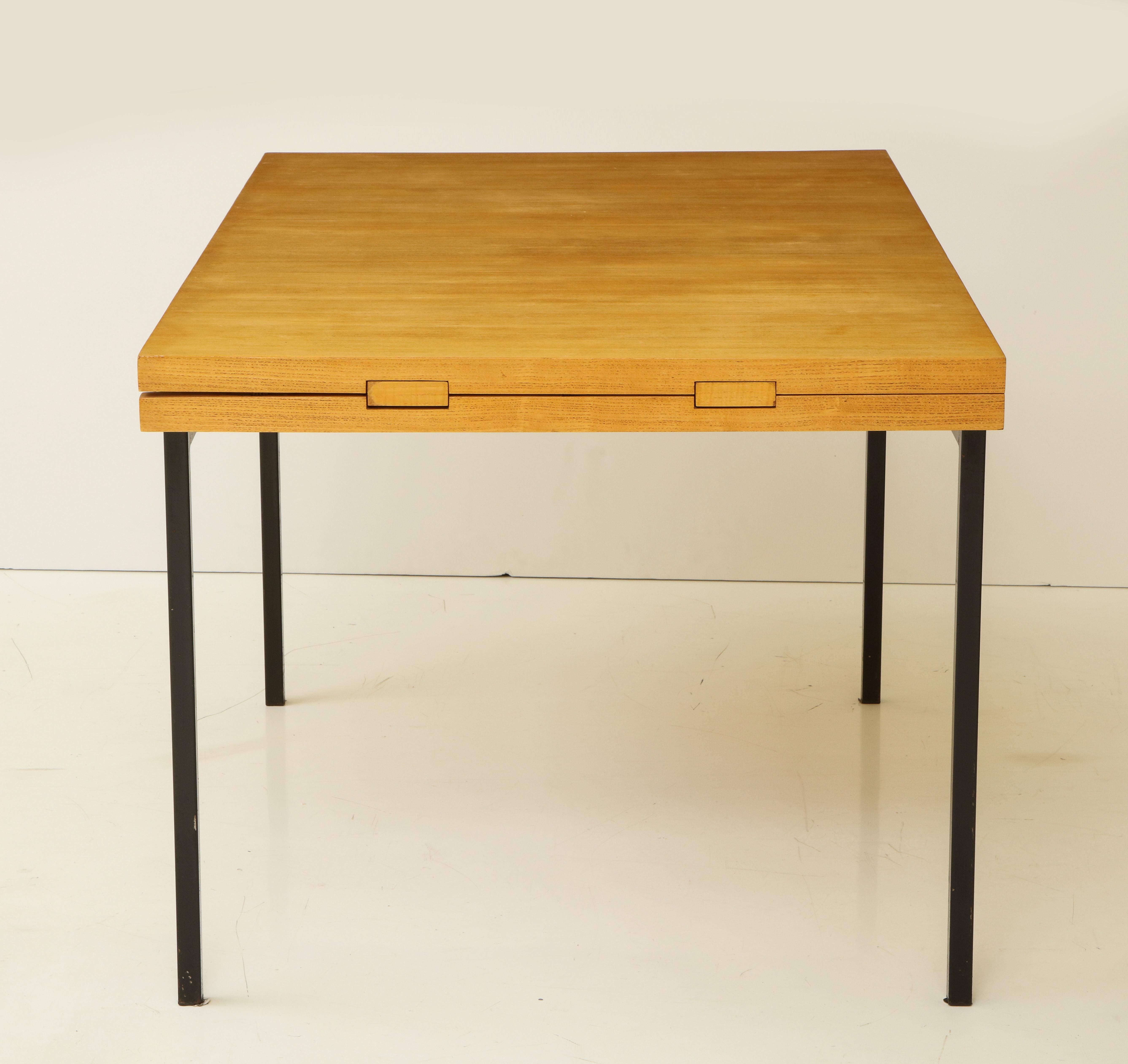 Enameled Rare Expandable Dining Room Table by Pierre Guariche and Arp, France, 1960s For Sale