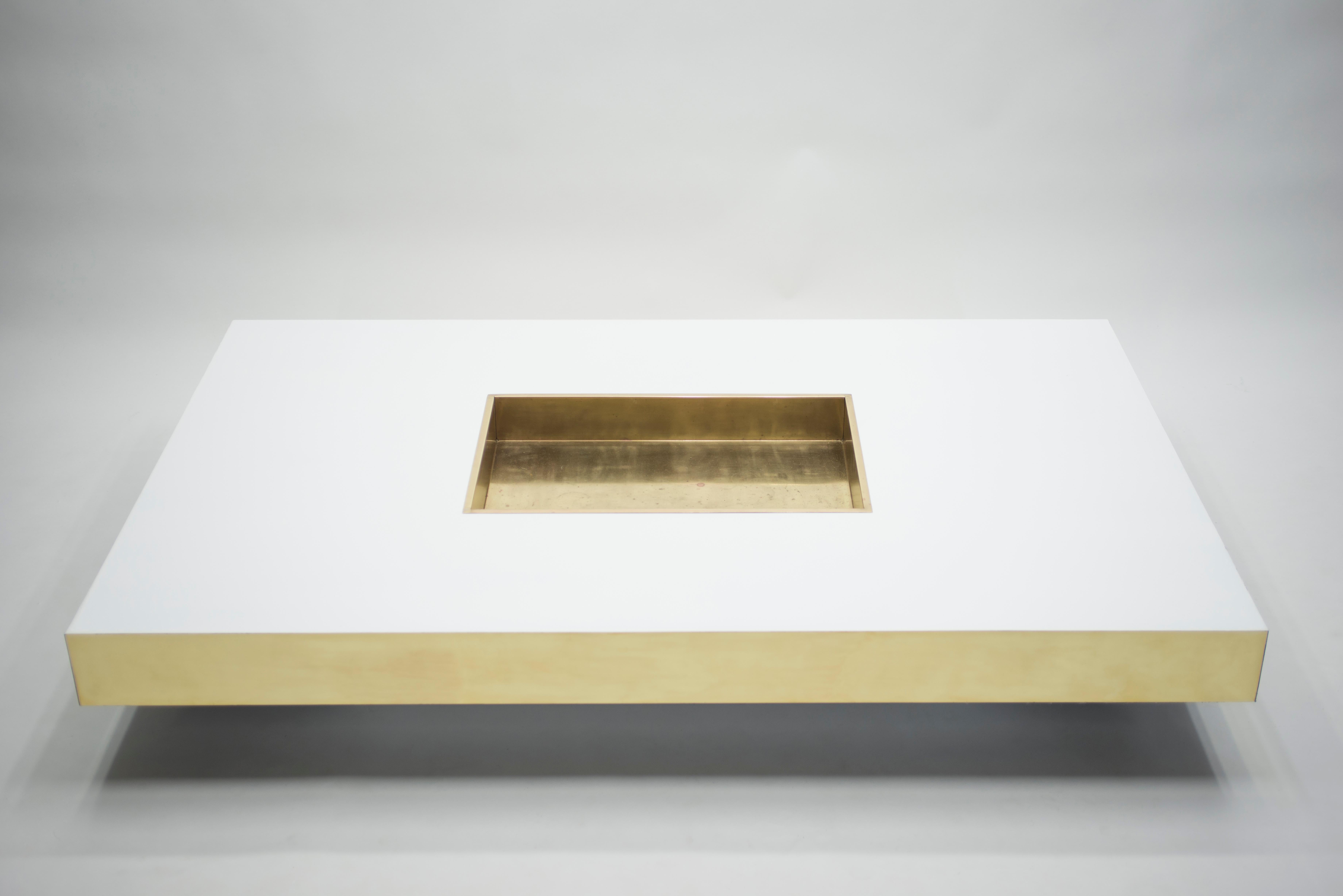 Mid-Century Modern Rare Extra Large Willy Rizzo White Lacquer and Brass Bar Coffee Table, 1970s