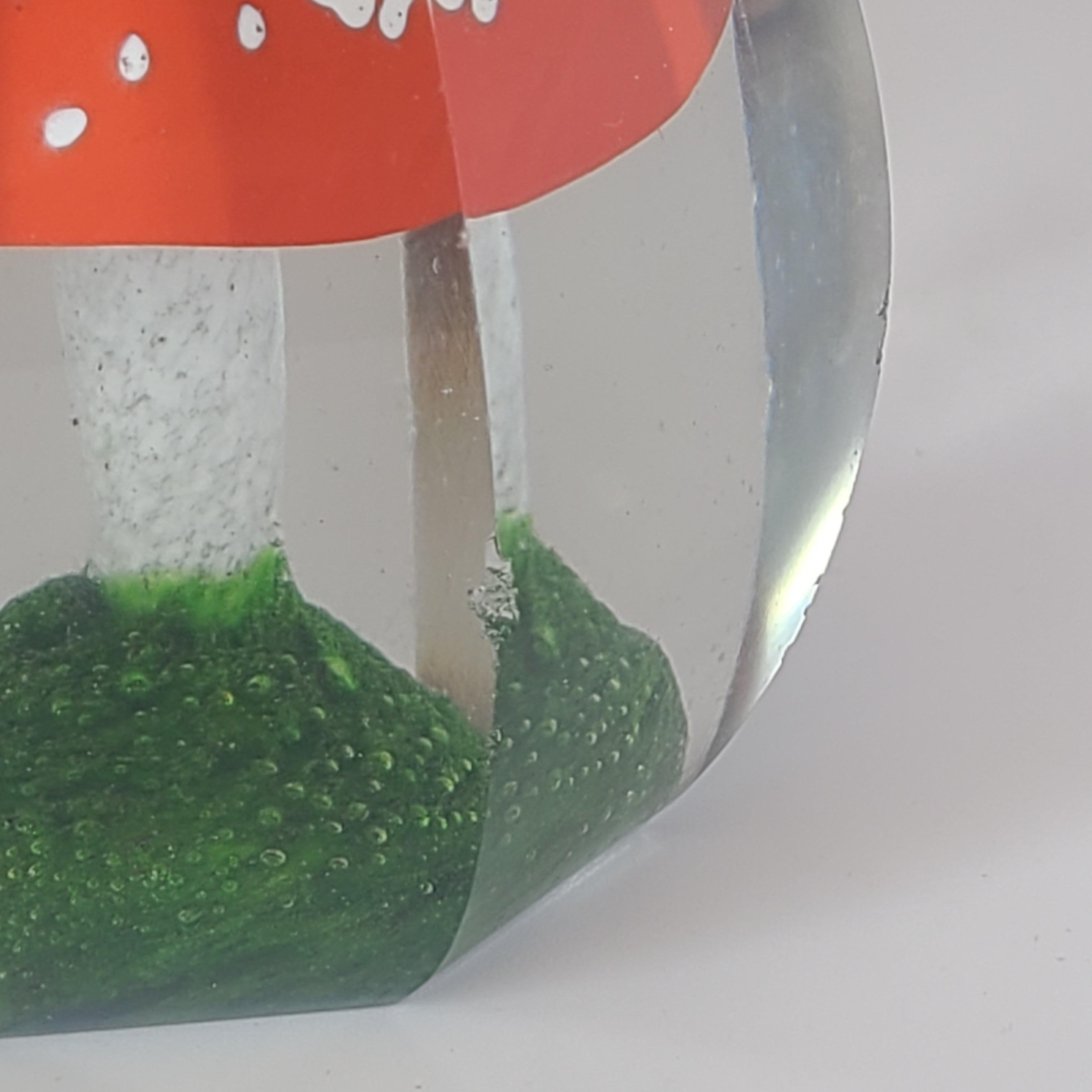 Rare Faceted Bohemian Amanita Muscaria Glass Paperweight For Sale 1