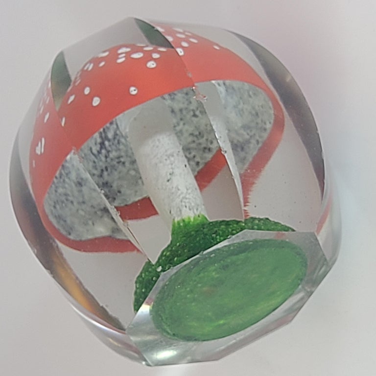 Rare Faceted Bohemian Amanita Muscaria Glass Paperweight For Sale 3