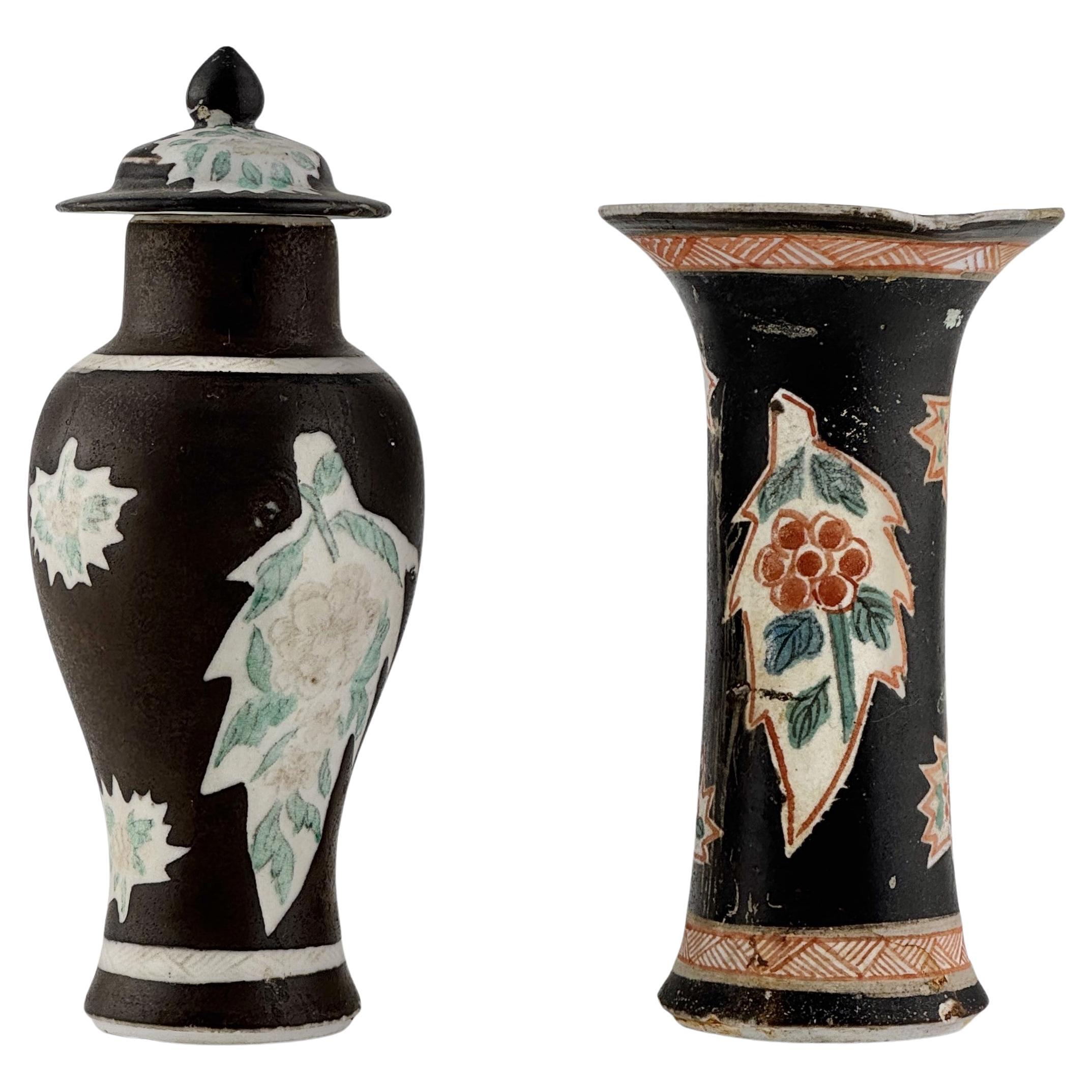 Vases Famille Noire extrêmement rares du navire Ca Mau, dynastie Qing, époque Yongzheng