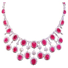 Rara collana di diamanti con rubini scintillanti in oro 18KT da 75 carati
