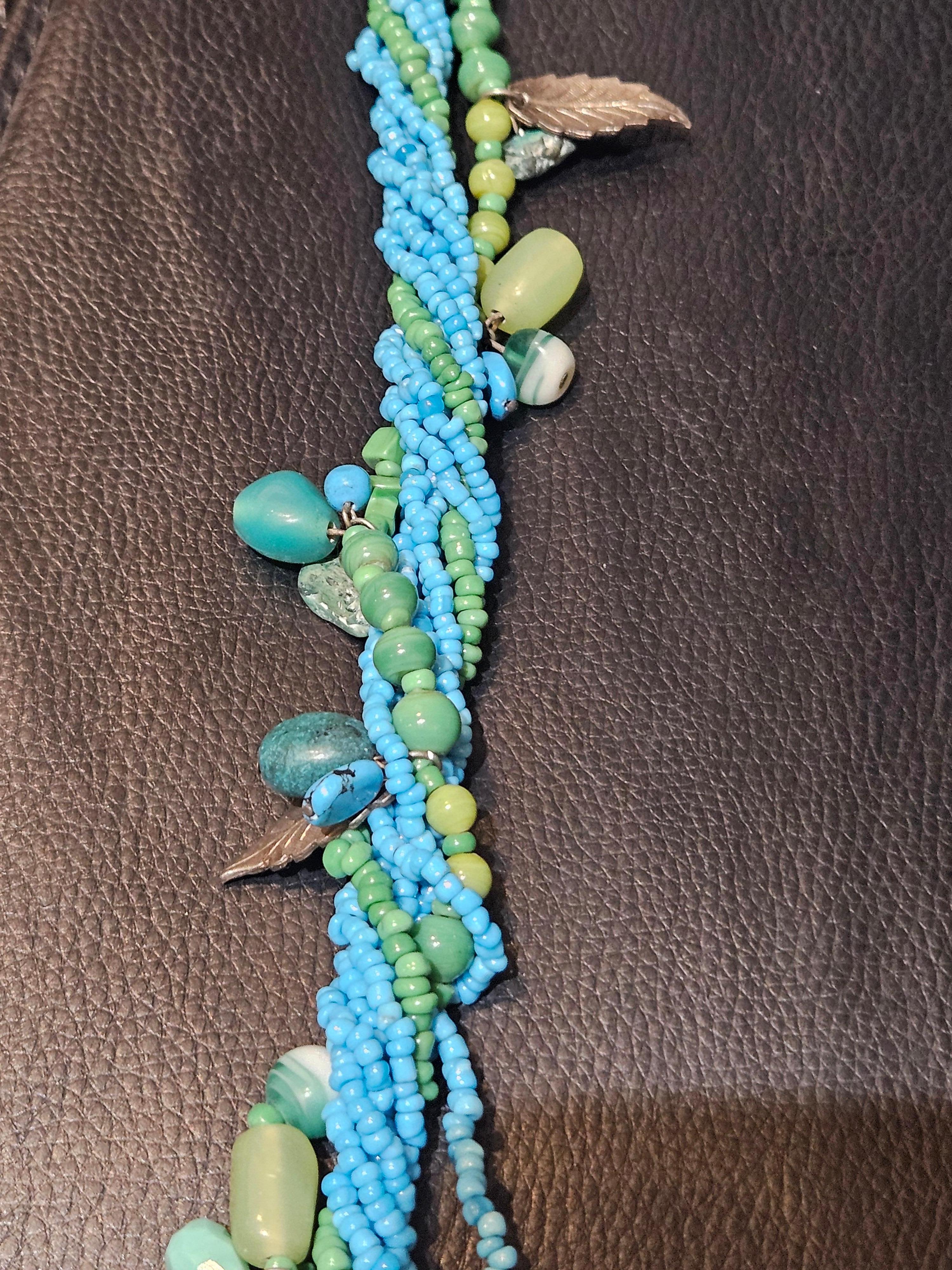 Taglio misto Rara e importante collana di turchesi blu e verdi naturali di proprietà, a più fili in vendita