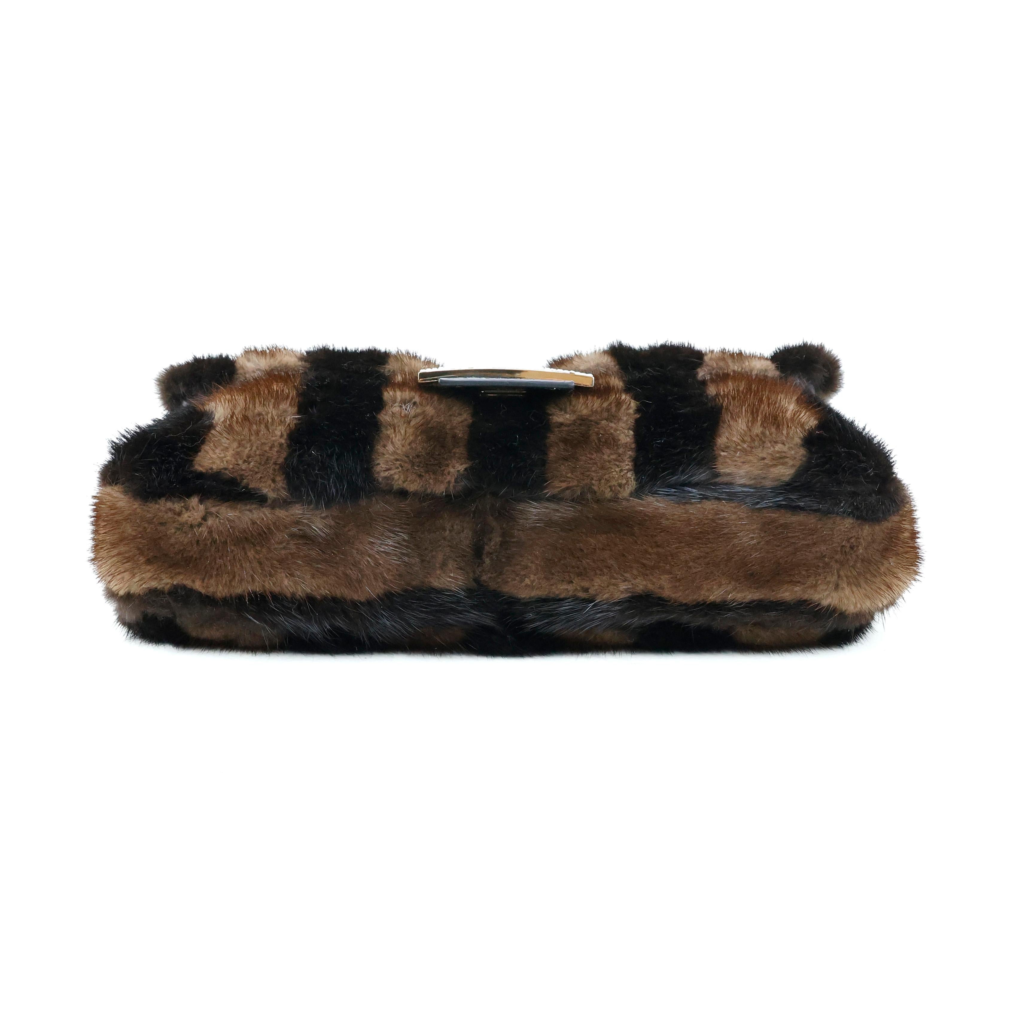 Rare Fendi Baguette in Fur + Snake leather crystal embellished logo For Sale 4
