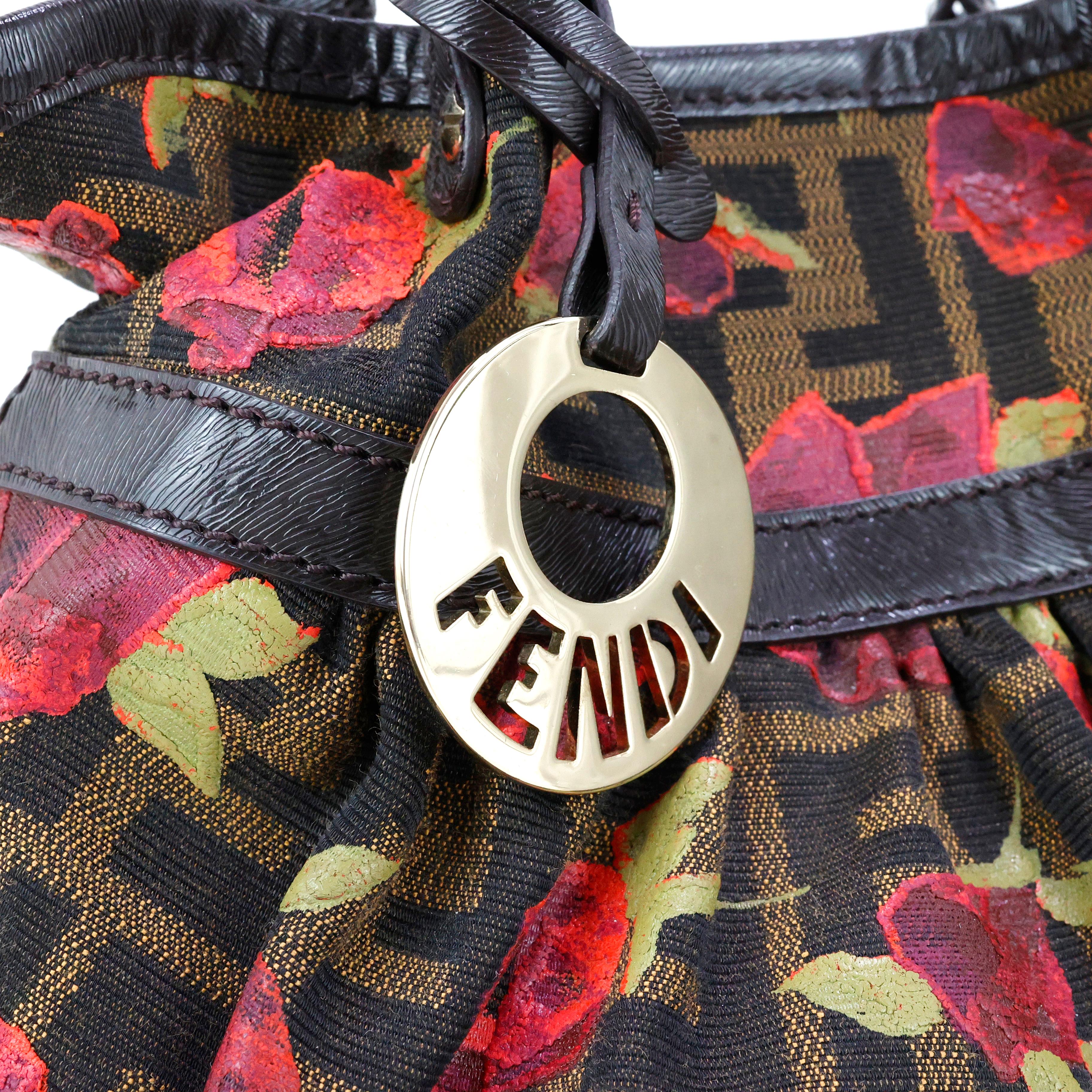 Rare Fendi Hand-painted Zucca Bag In Excellent Condition For Sale In Bressanone, Trentino-Alto Adige