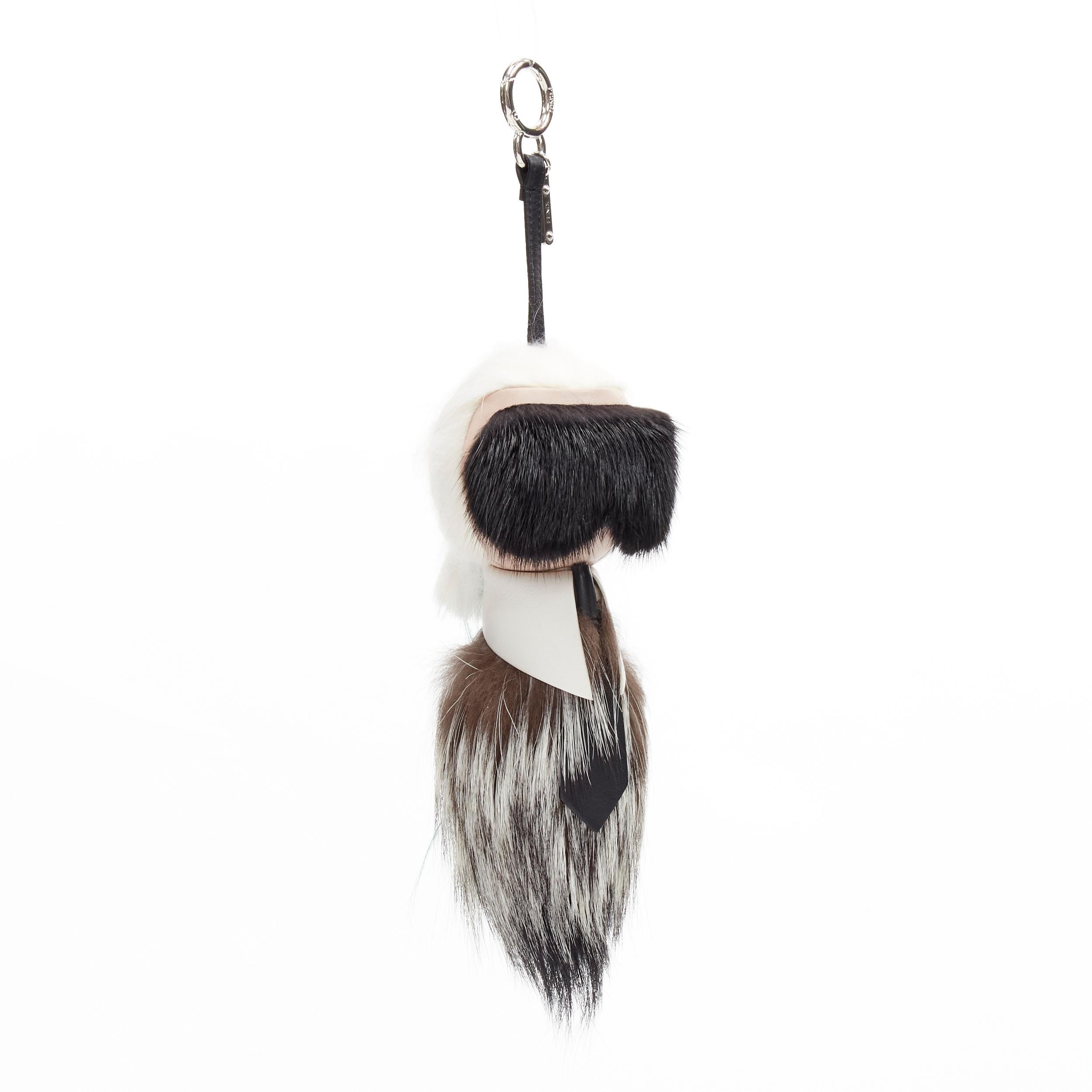 Rare breloque de sac en cuir FENDI Karl Lagerfeld Karlito en fourrure de renard vert et poils de renard Excellent état - En vente à Hong Kong, NT