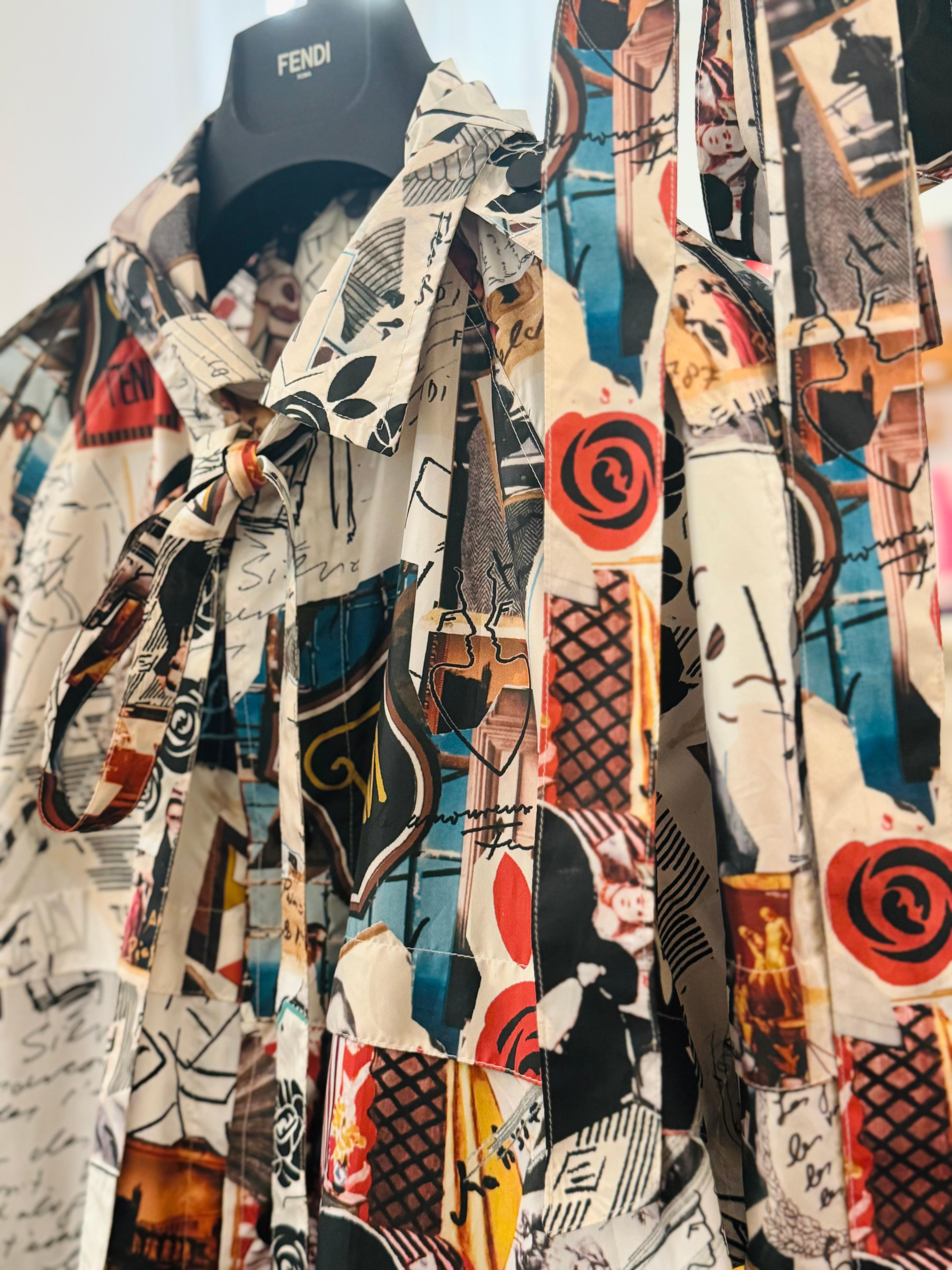 Rare Fendi Runway 2019 Karl Kollage trench coat  For Sale 10