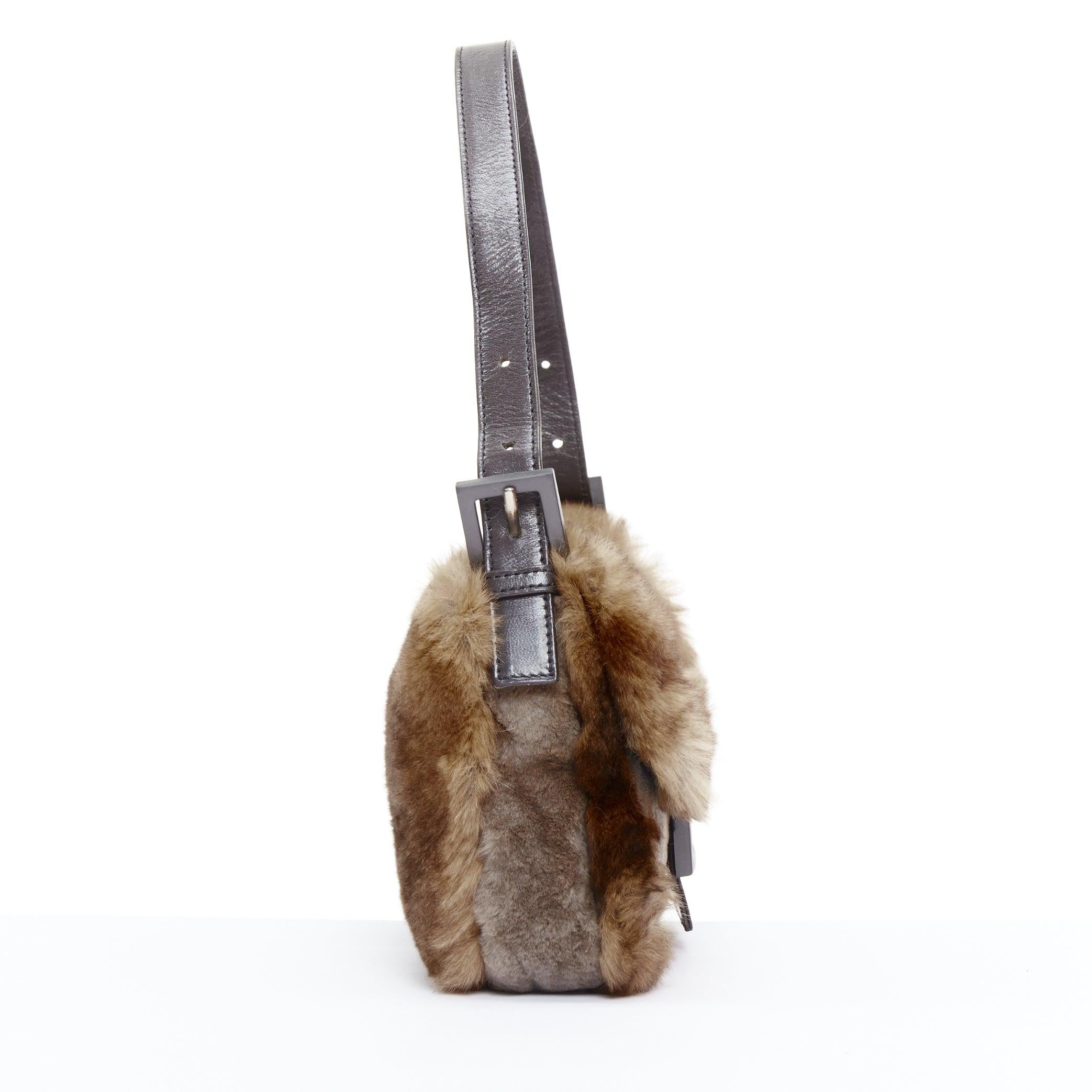 rare FENDI Vintage Baguette brown shaved rabbit fur FF logo underarm bag In Good Condition In Hong Kong, NT
