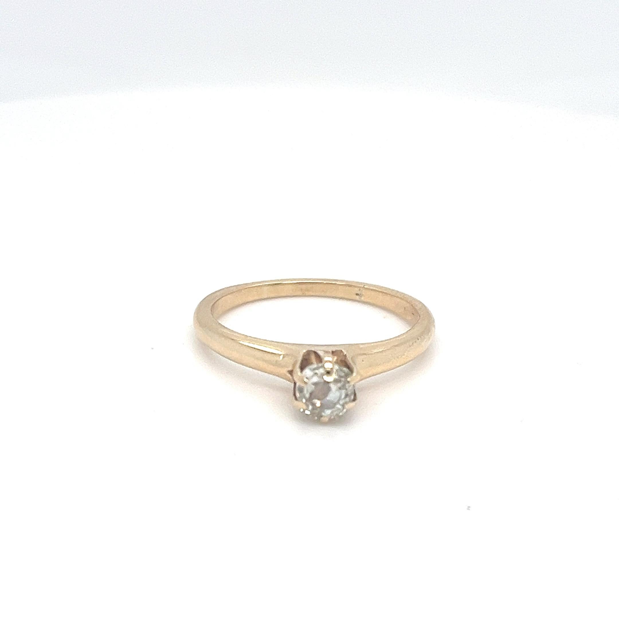 Taglio vecchia miniera Raro anello solitario con diamante Old Mine Cut in oro giallo 14kt di F.H., ~0,40 carati in vendita