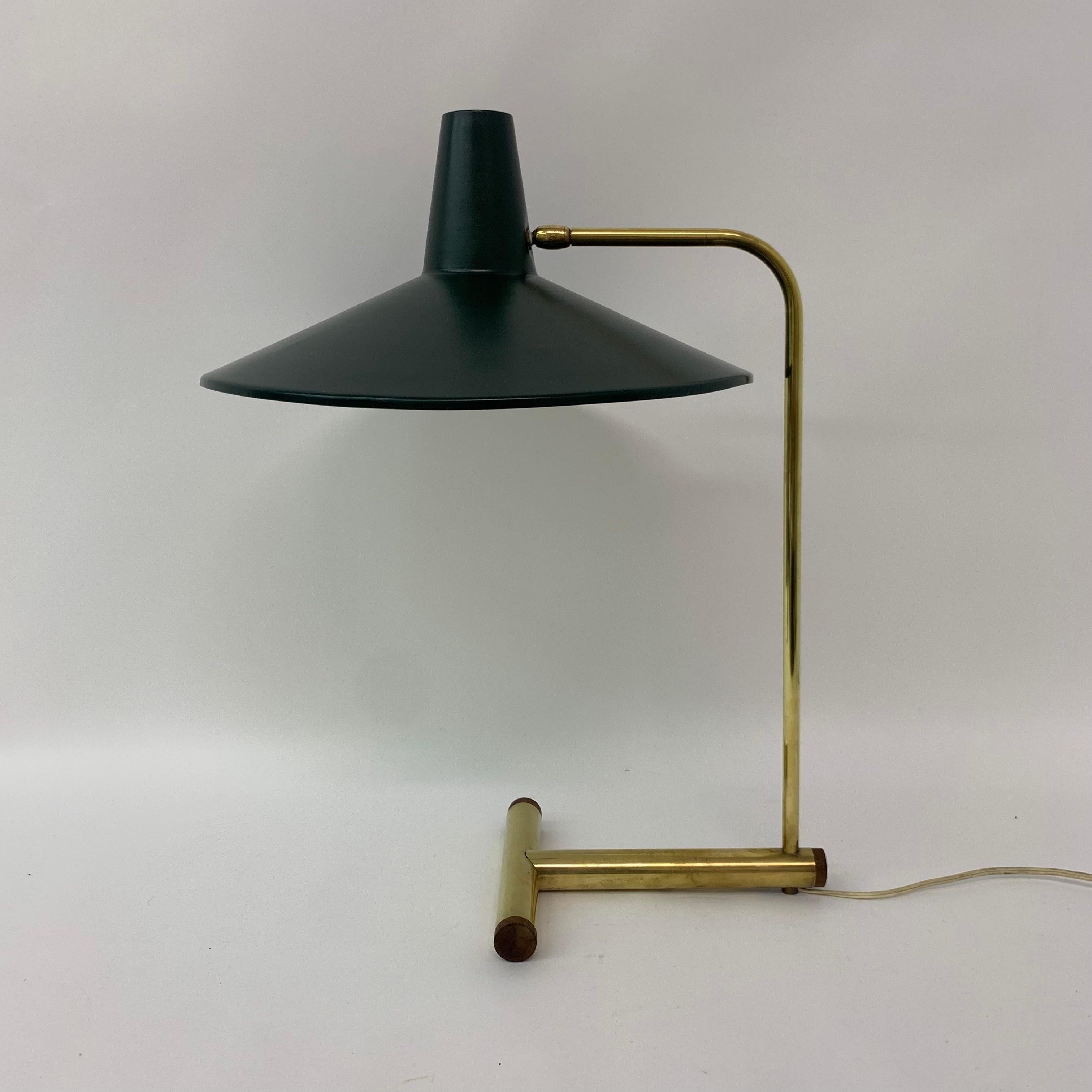 Seltene Messing-Tischlampe aus den Fünfzigern, 1950er Jahre im Angebot 5