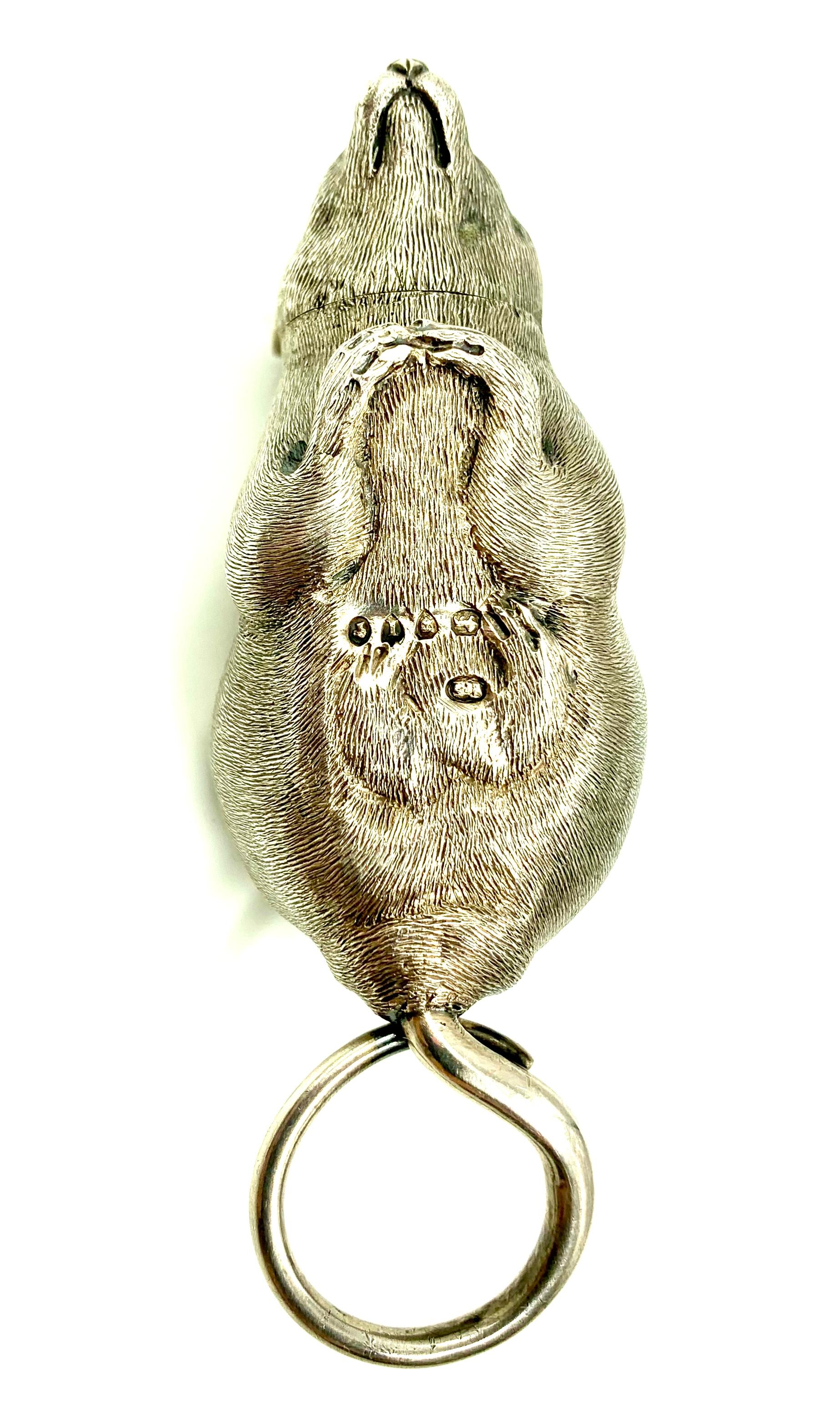 Rare Figural Antique English Sterling Silver Mouse with Ruby Eyes Snuff Box 1884 In Good Condition In New York, NY