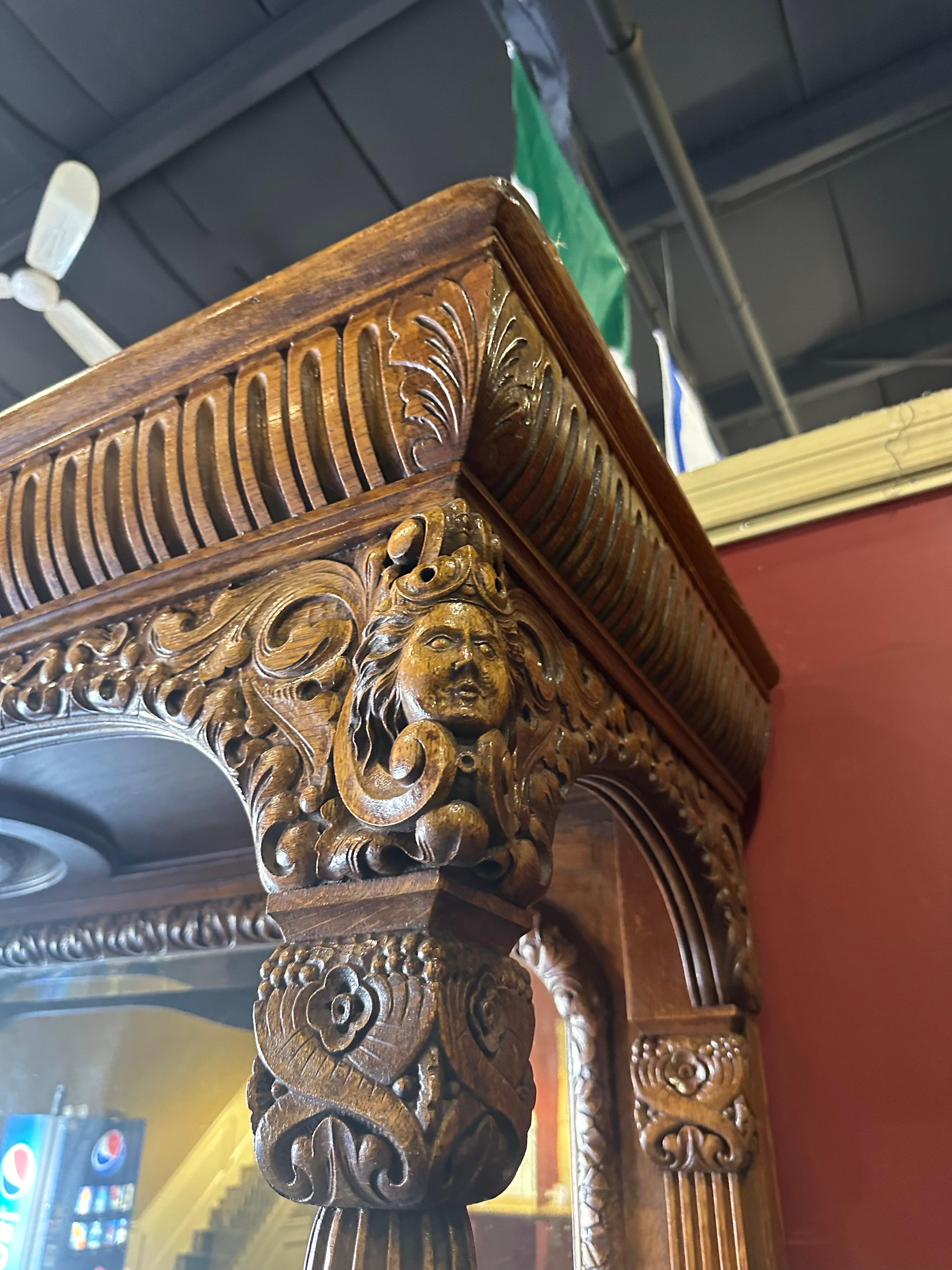 Late Victorian Rare Figural Quarter Sawn Tiger Oak Victorian Breakfront Backbar Sideboard