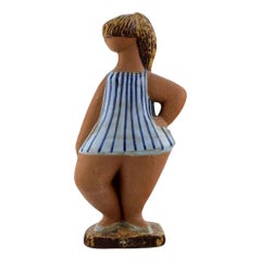 Rare figure "Dora":: Lisa Larson pour Gustavsberg:: années 1970