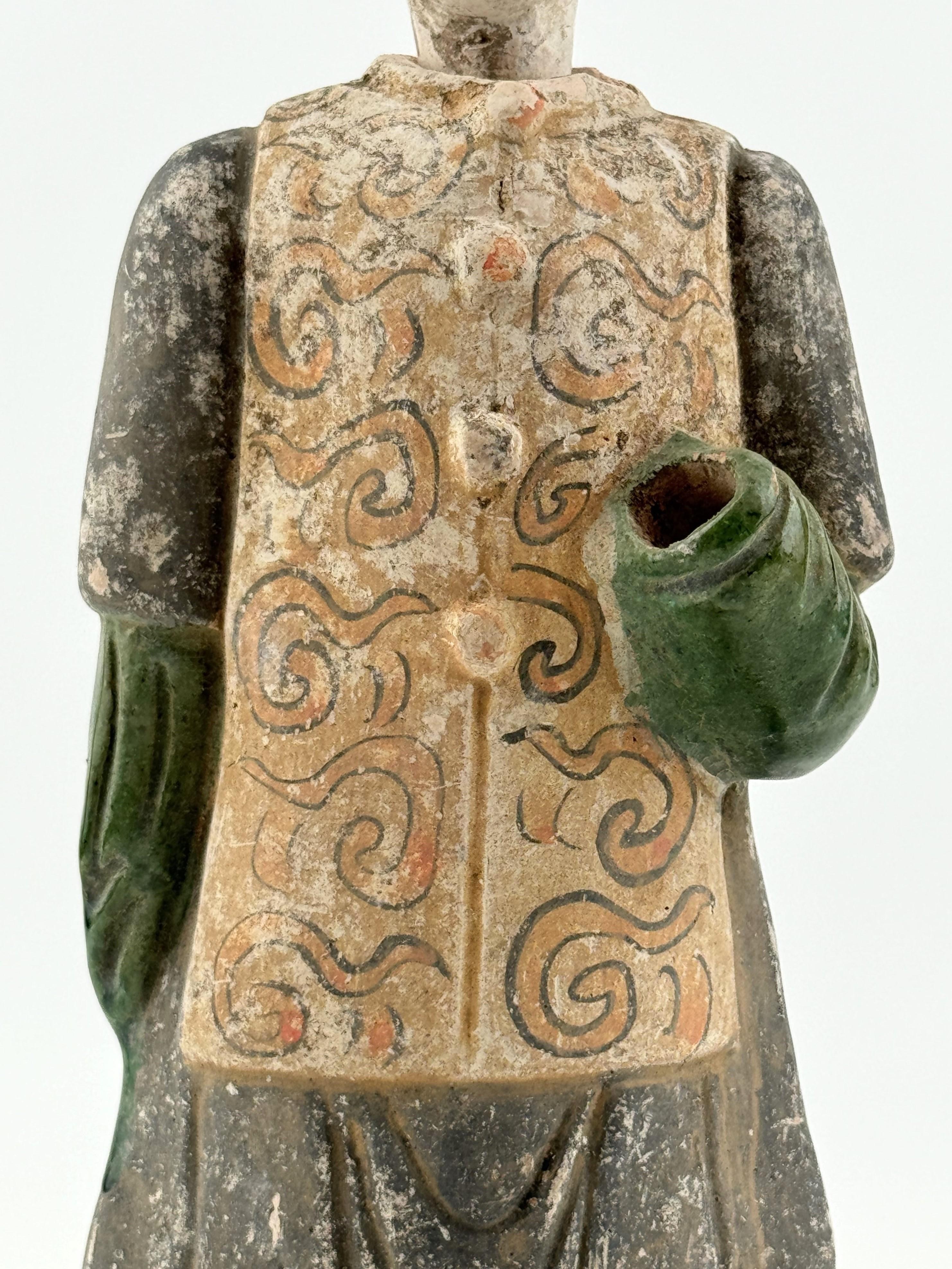 Rare Figure of an Attendant Wearing Swirling Vest, Ming Dynasty(1368-1644) For Sale 2
