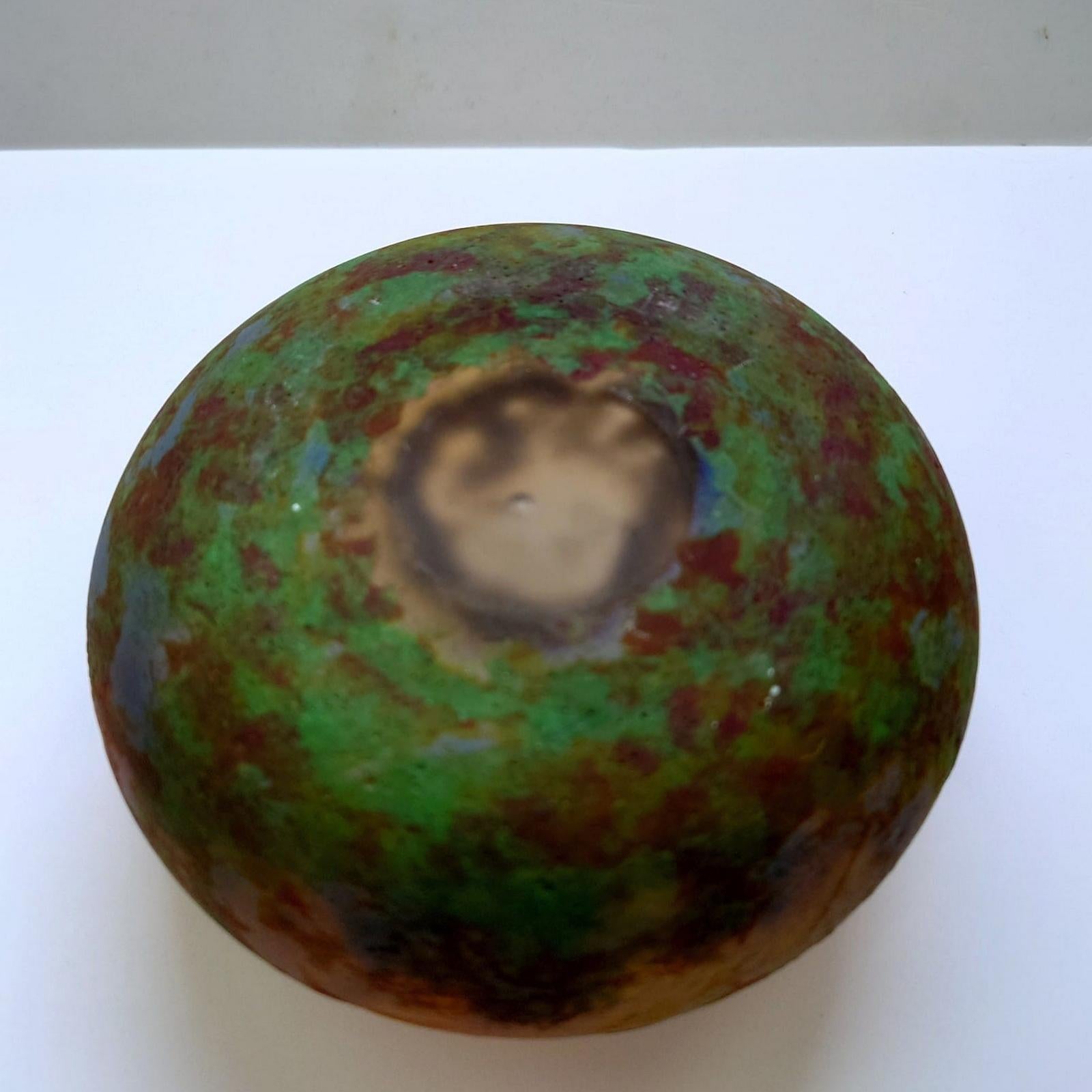 Rare Find Art Nouveau Daum Cameo Glass Vitrified Monnaies du Pape Round Coupe For Sale 6