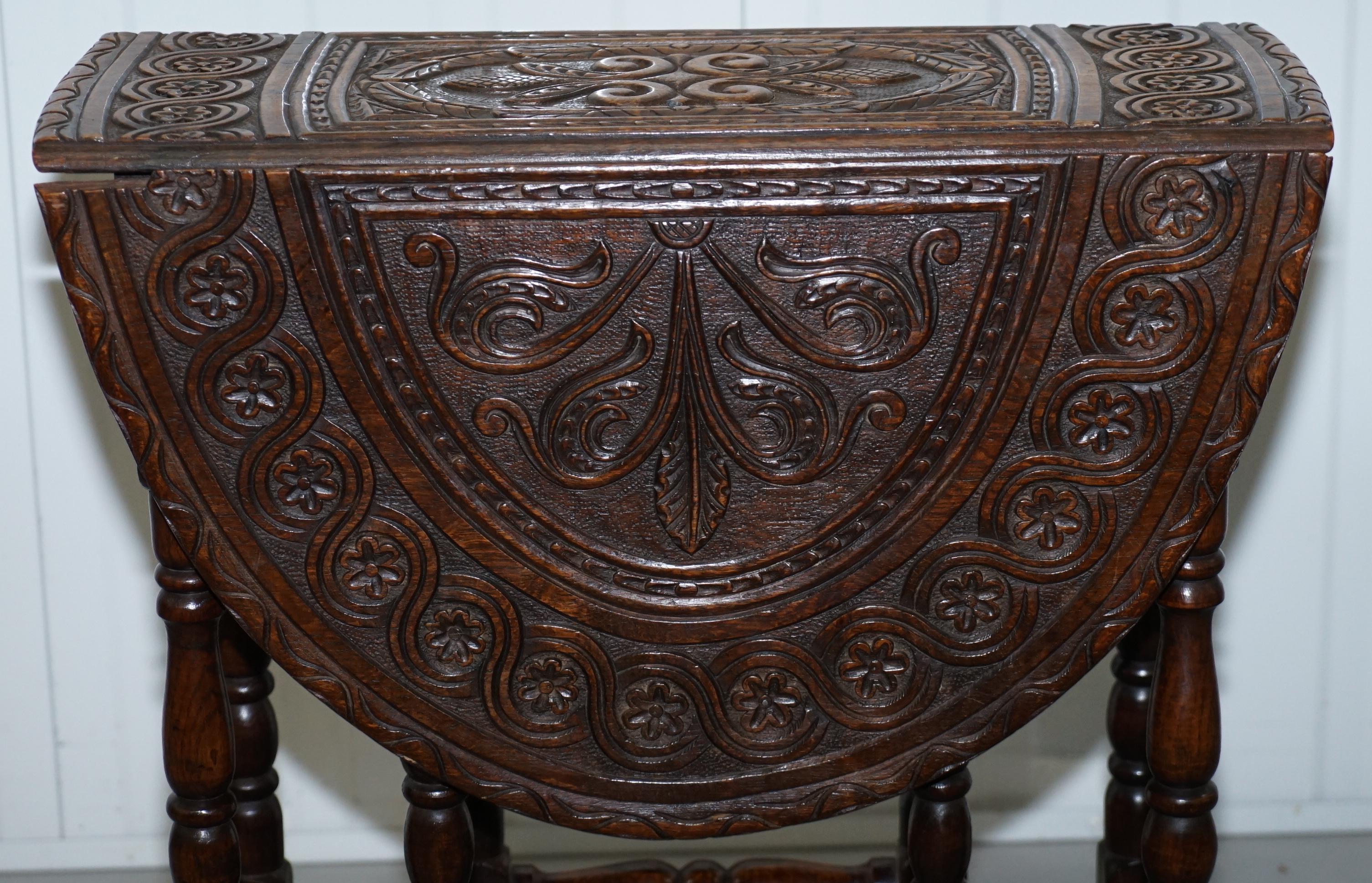 Rare Find Georgian Hand-Carved Gate Leg Small Occasional Side Table Folding 2