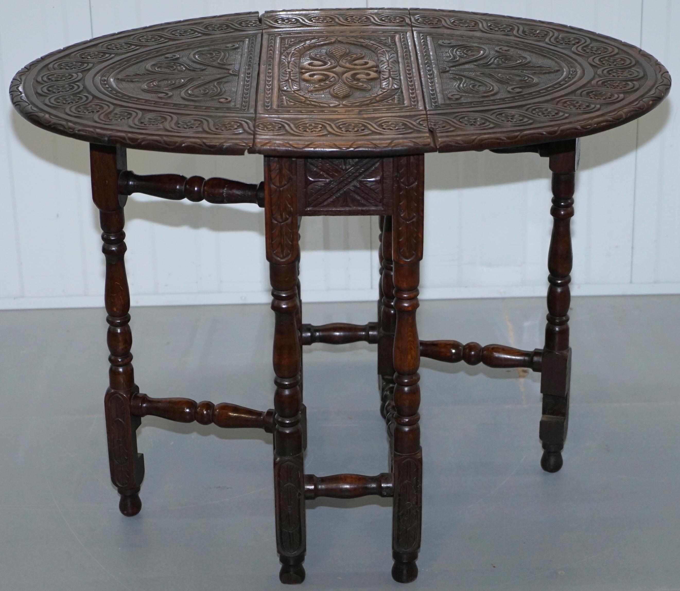Rare Find Georgian Hand-Carved Gate Leg Small Occasional Side Table Folding 4