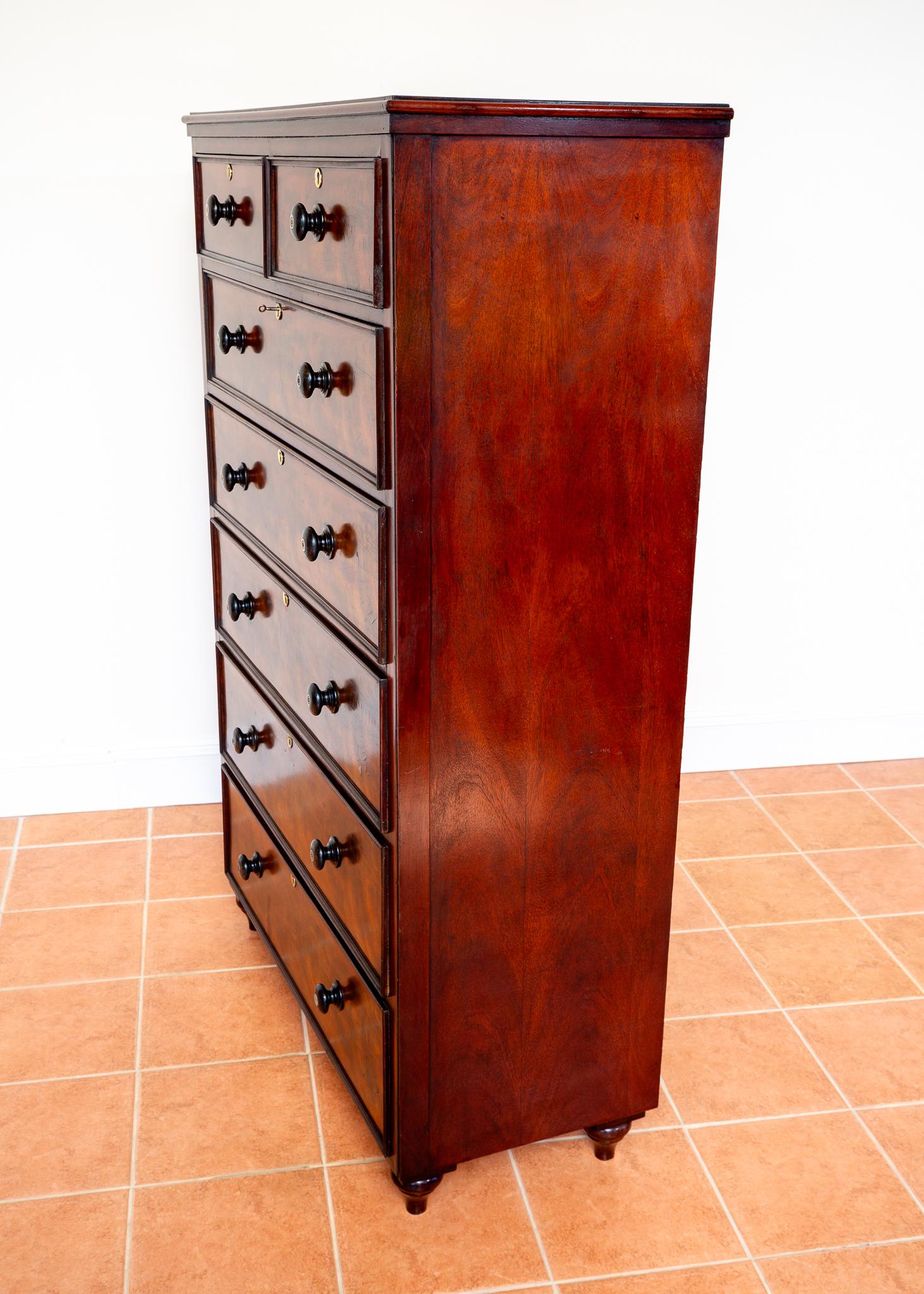 Rare Fine Tall Chest Of Drawers Flame Mahogany 19th Century Victorian 7 Drawers For Sale 10